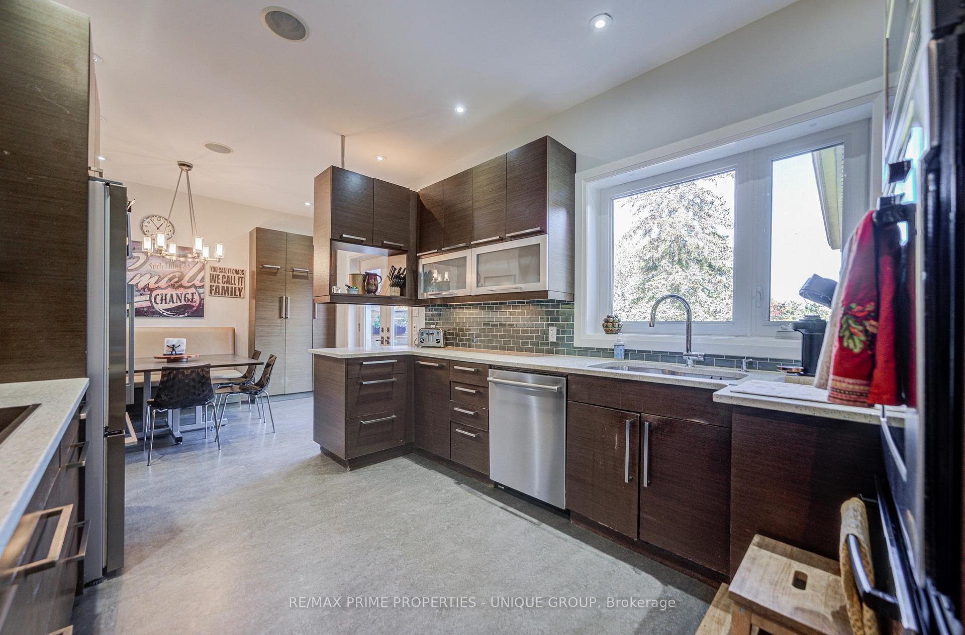Photo 17 of 24 Cedarbank Crescent, North York, Banbury-Don Mills — HOMEH