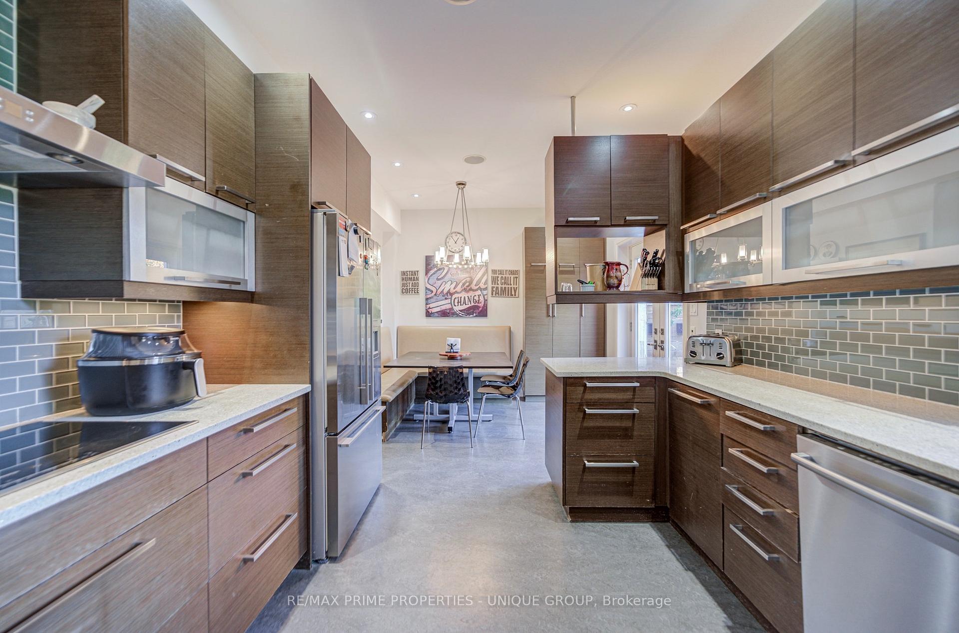 Photo 19 of 24 Cedarbank Crescent, North York, Banbury-Don Mills — HOMEH