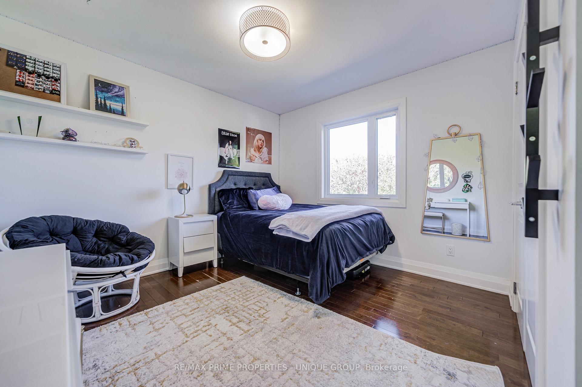 Photo 25 of 24 Cedarbank Crescent, North York, Banbury-Don Mills — HOMEH