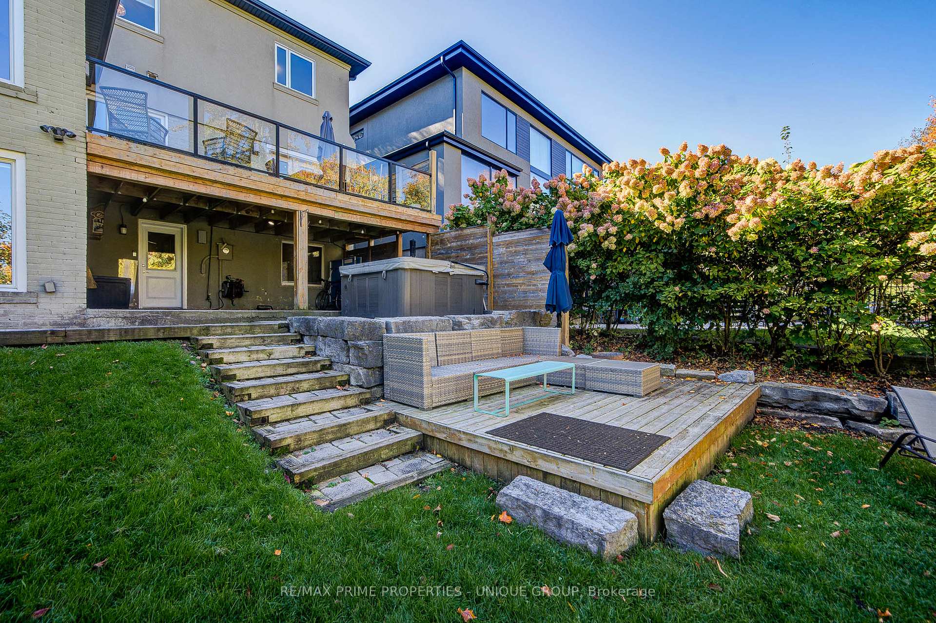 Photo 47 of 24 Cedarbank Crescent, North York, Banbury-Don Mills — HOMEH