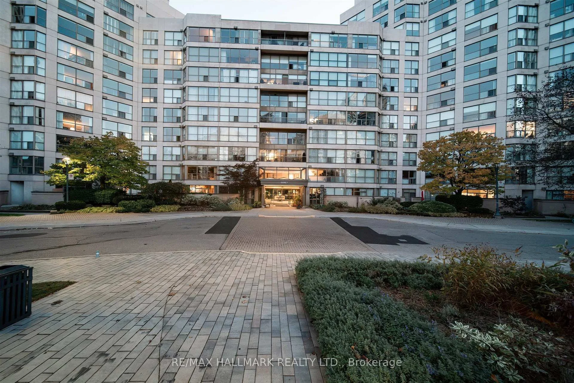 Photo 21 of Unit 707, 2267 Lakeshore Boulevard W, Etobicoke, Mimico — HOMEH