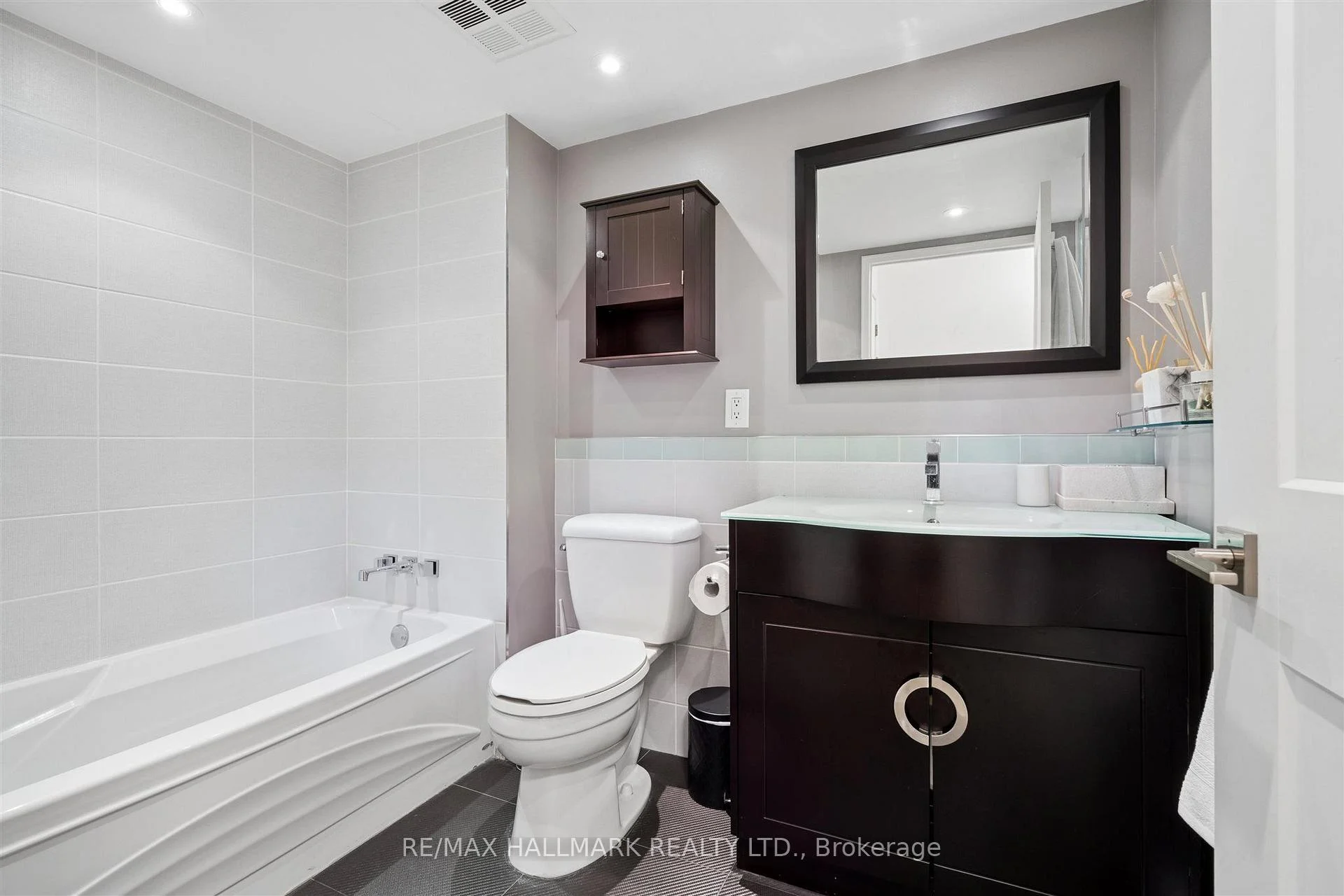 Photo 65 of Unit 707, 2267 Lakeshore Boulevard W, Etobicoke, Mimico — HOMEH