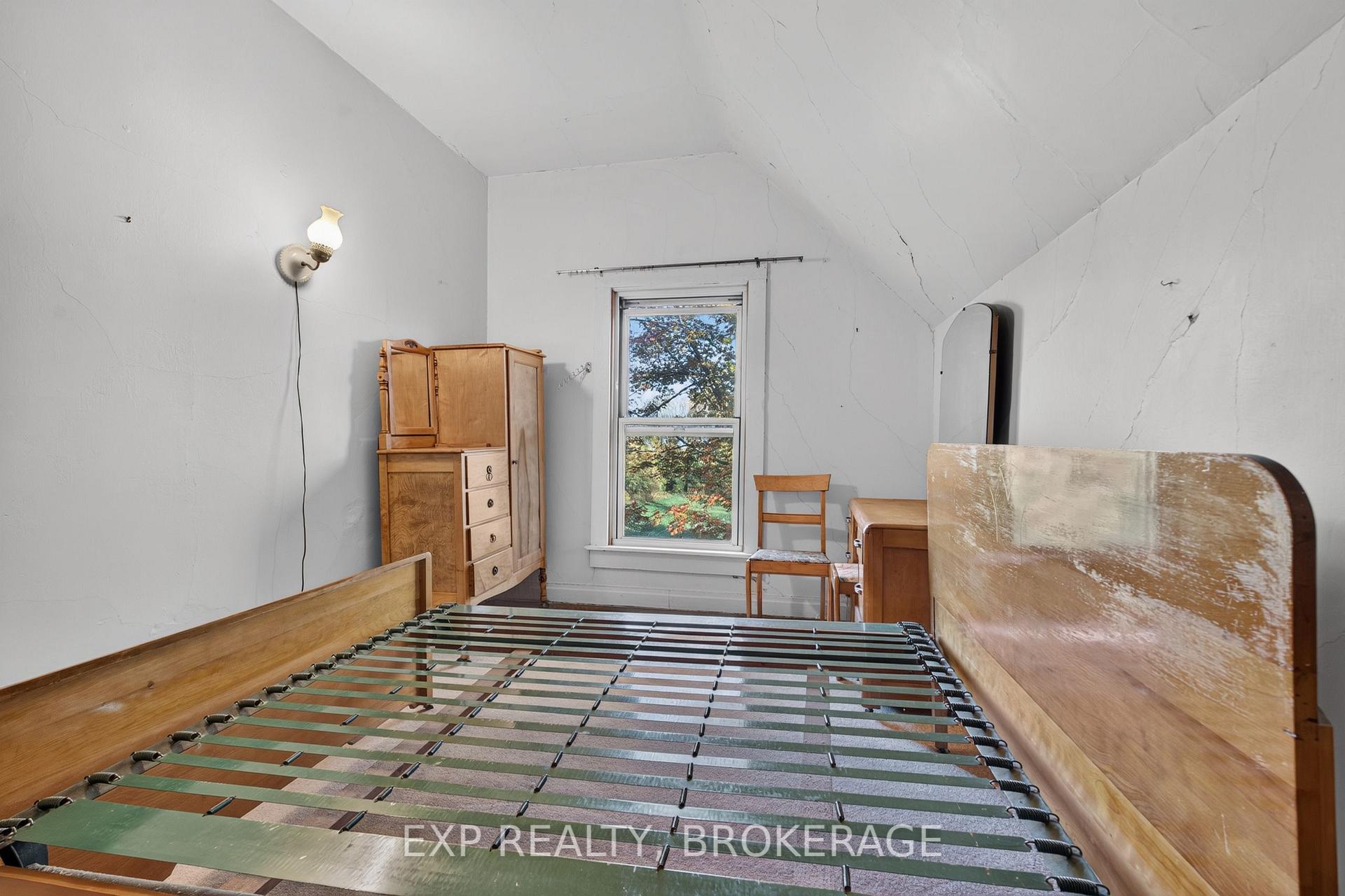 Photo 20 of 41 Cross Street, Frontenac Islands, Wolfe Island — HOMEH