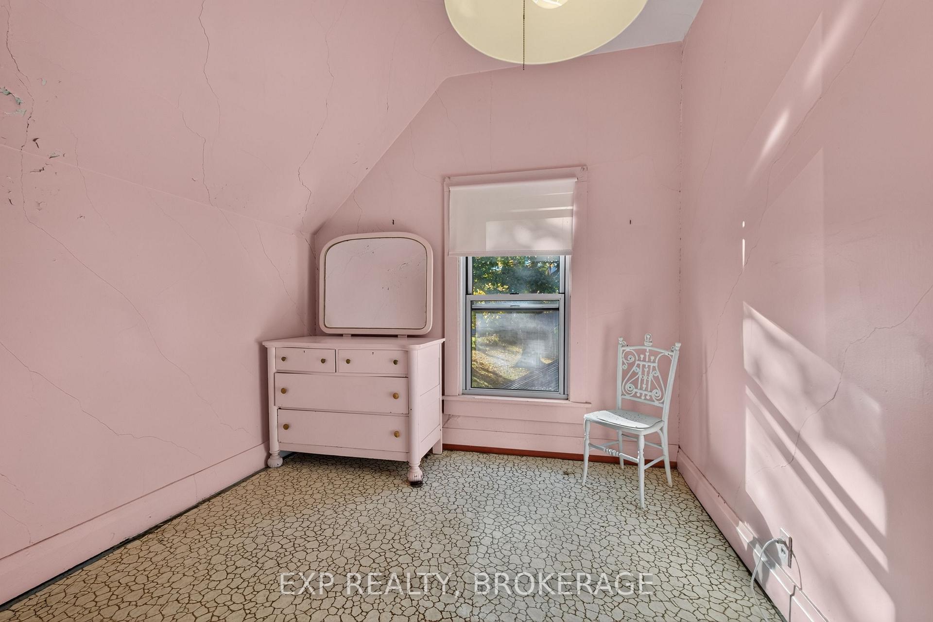 Photo 22 of 41 Cross Street, Frontenac Islands, Wolfe Island — HOMEH
