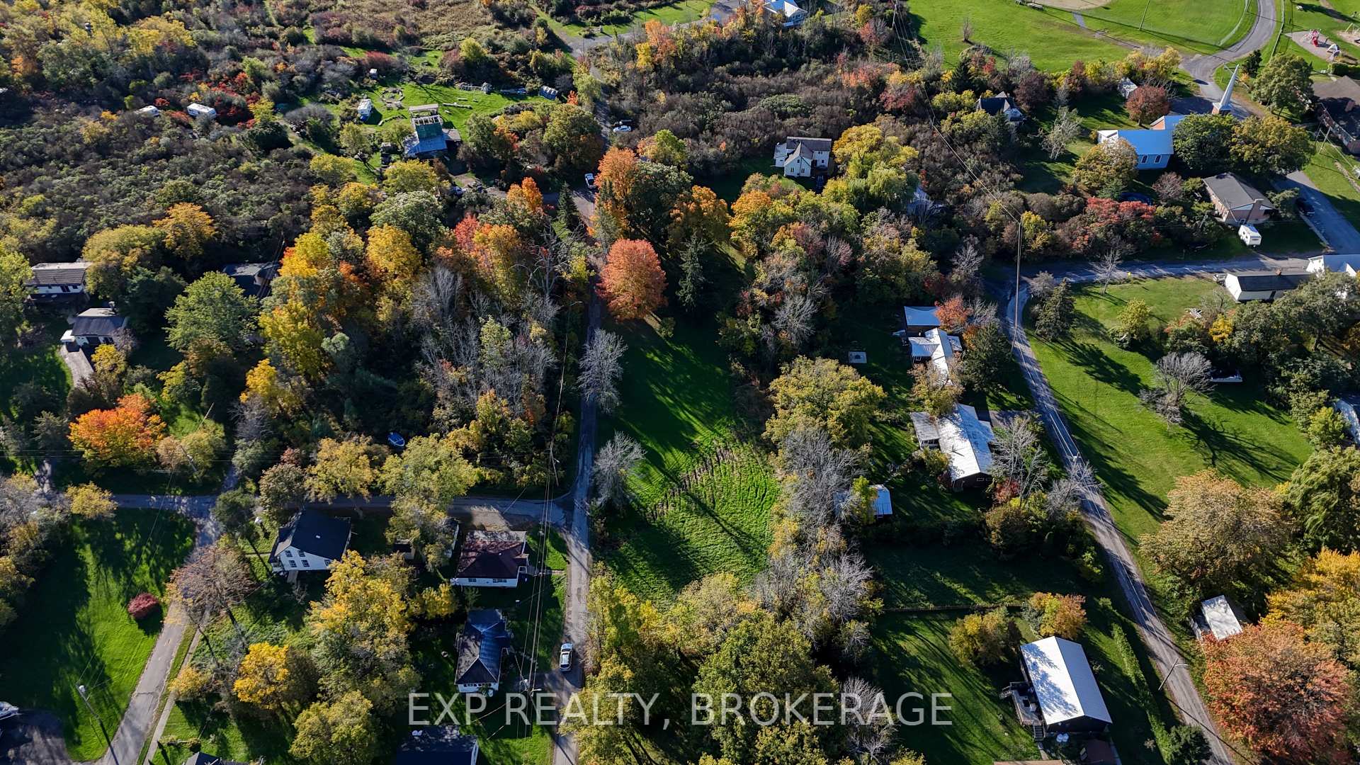 Photo 44 of 41 Cross Street, Frontenac Islands, Wolfe Island — HOMEH