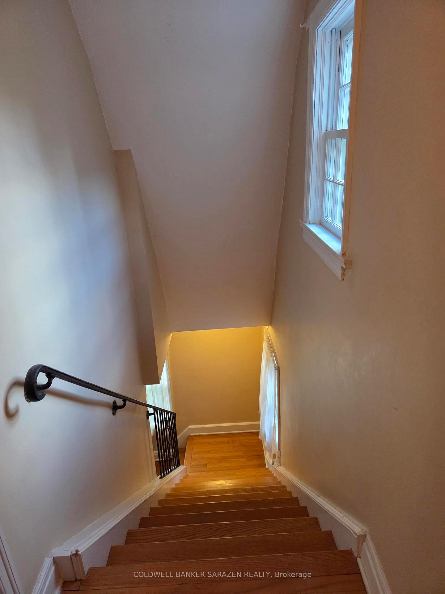 Photo 12 of 312 Cunningham Avenue E, Ottawa, Alta Vista/Faircrest Heights — HOMEH