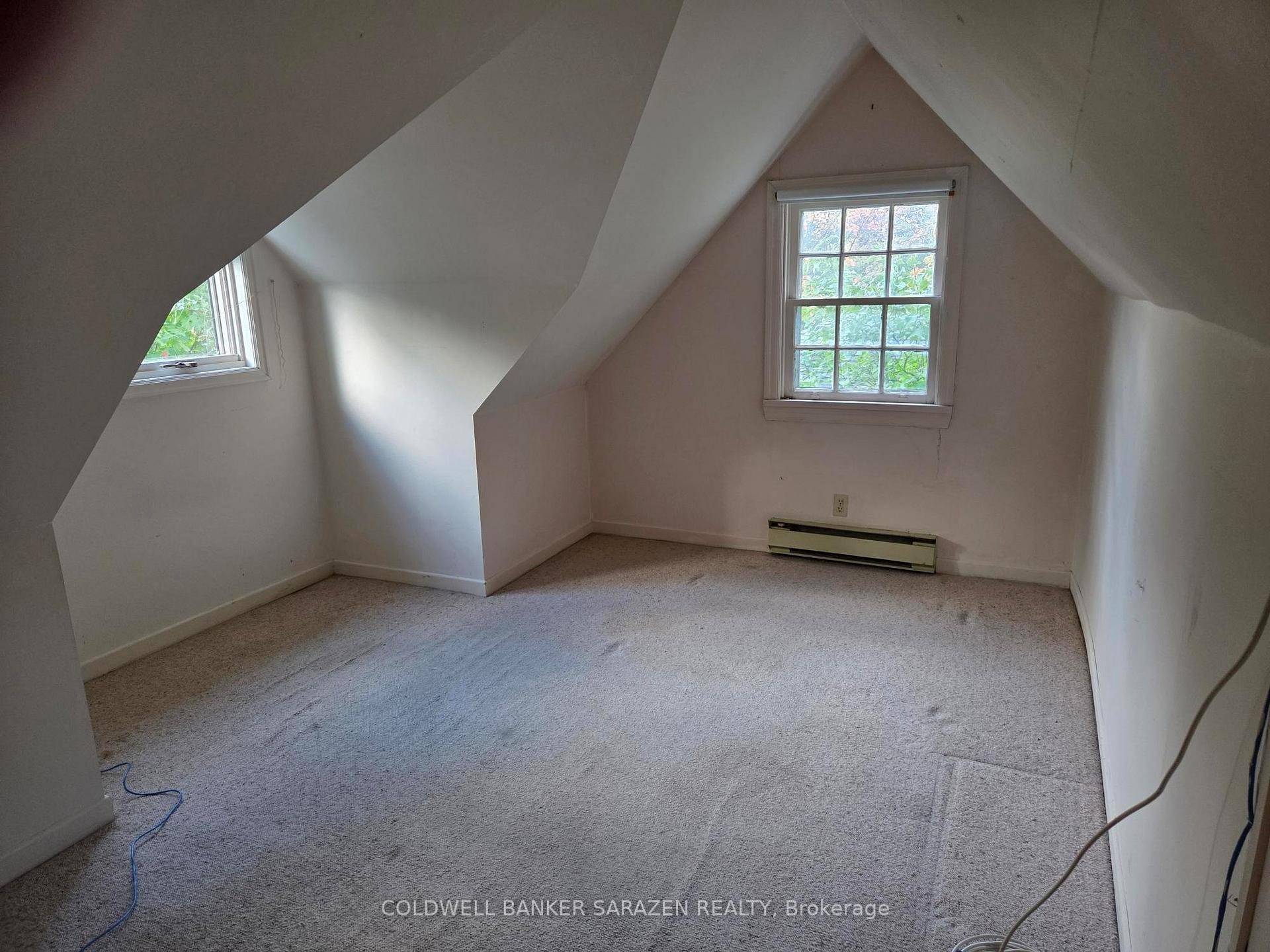 Photo 15 of 312 Cunningham Avenue E, Ottawa, Alta Vista/Faircrest Heights — HOMEH