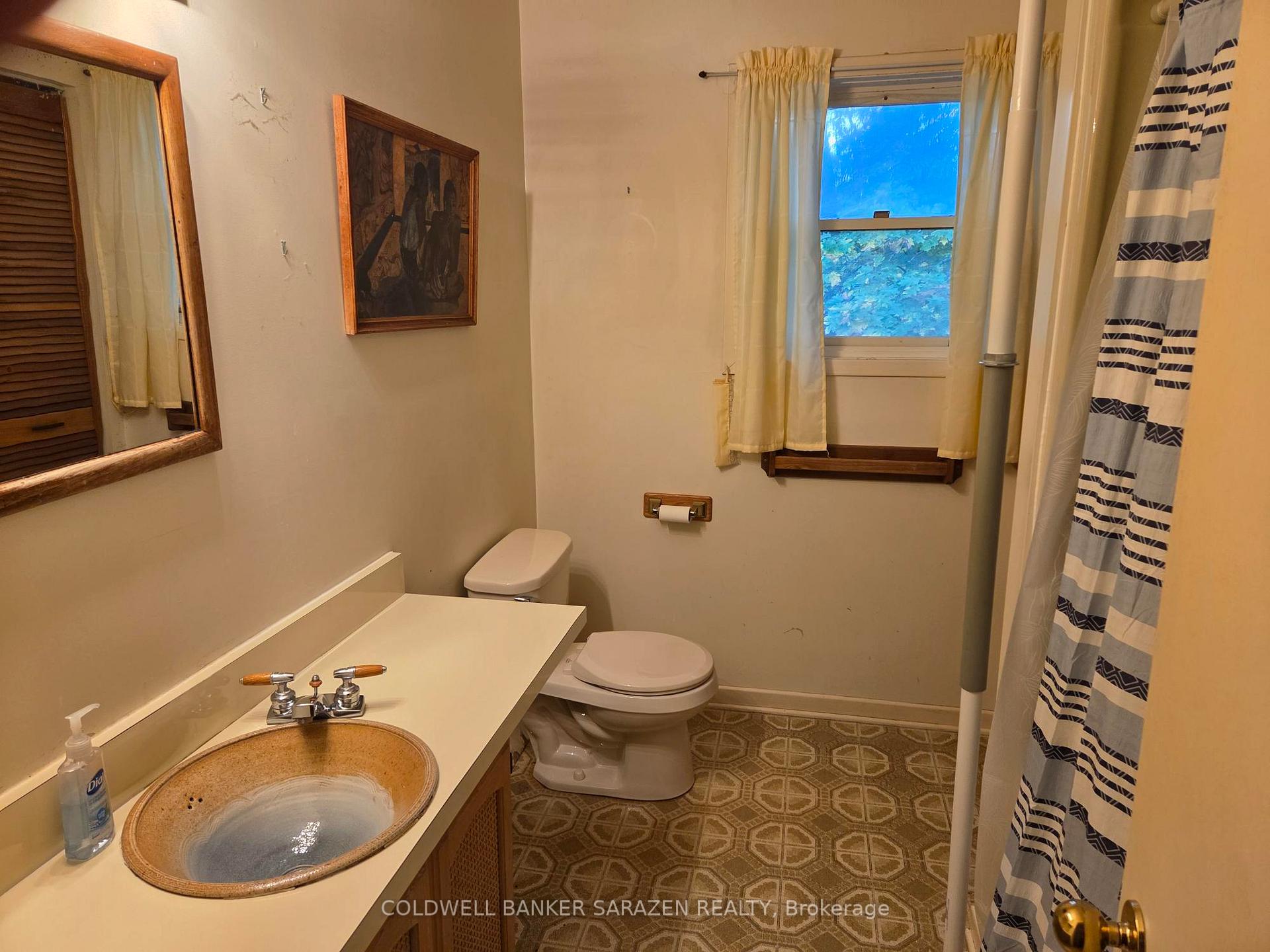 Photo 16 of 312 Cunningham Avenue E, Ottawa, Alta Vista/Faircrest Heights — HOMEH