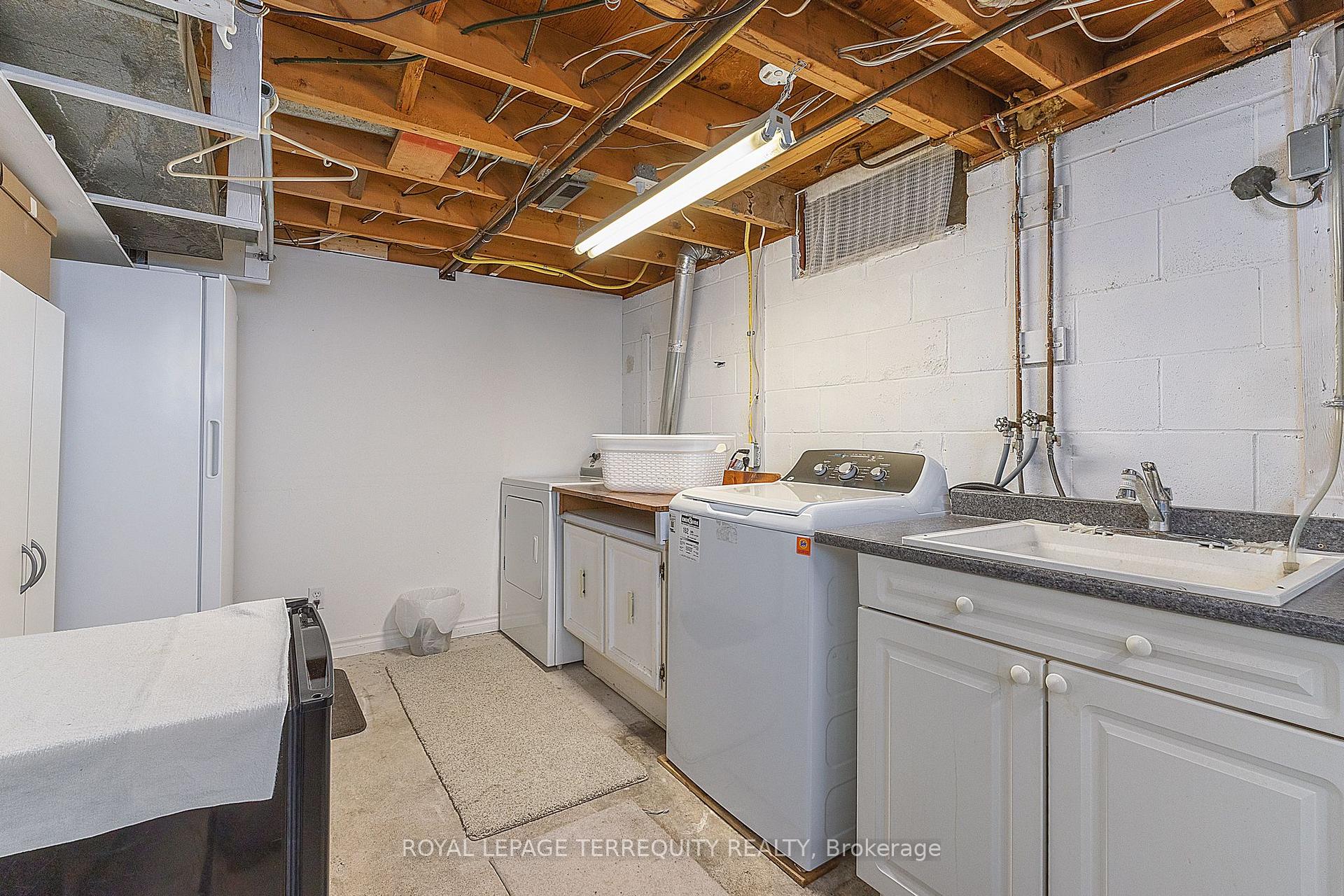 Photo 26 of 1 Wishbone Crescent, Ajax, South East — HOMEH