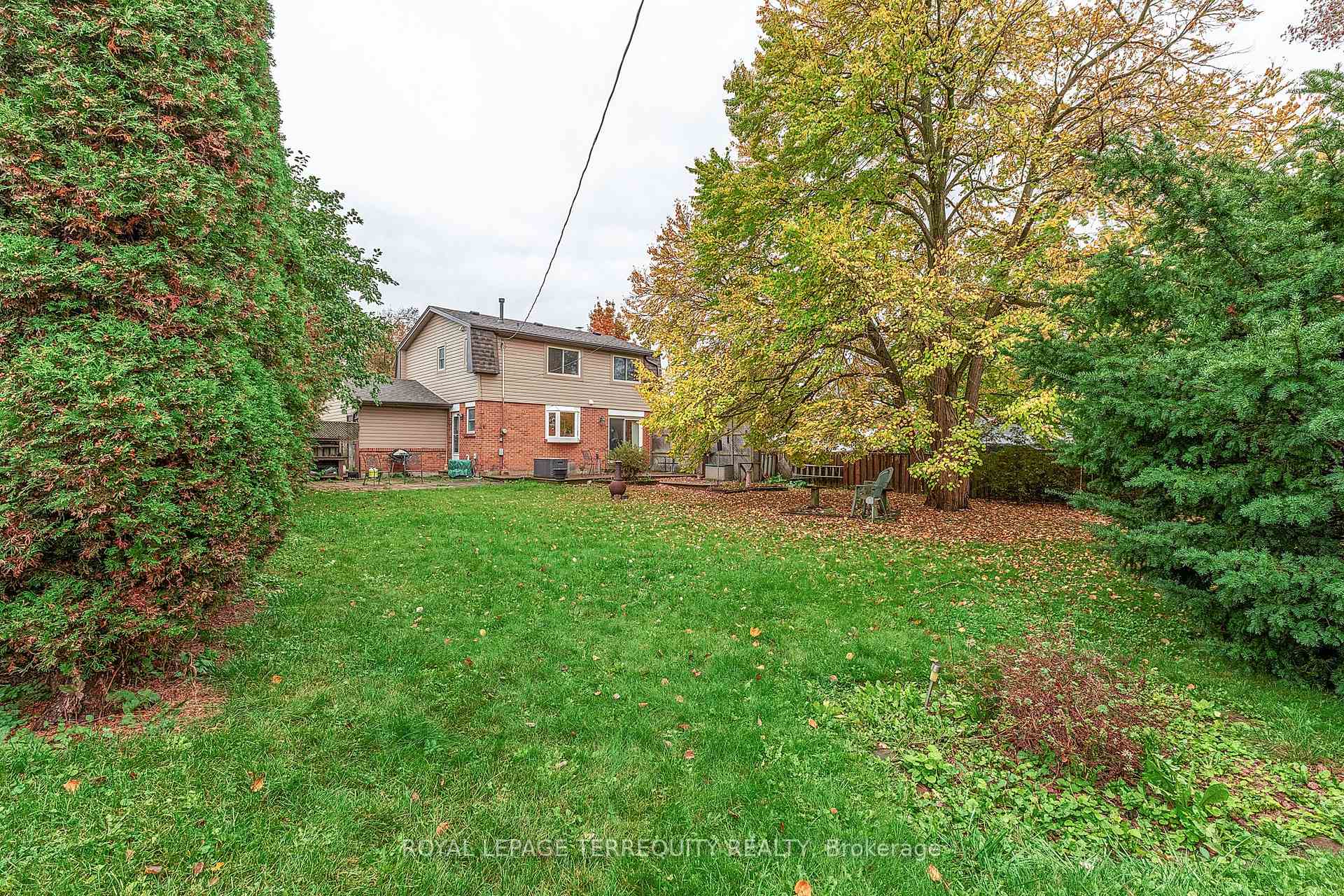 Photo 29 of 1 Wishbone Crescent, Ajax, South East — HOMEH