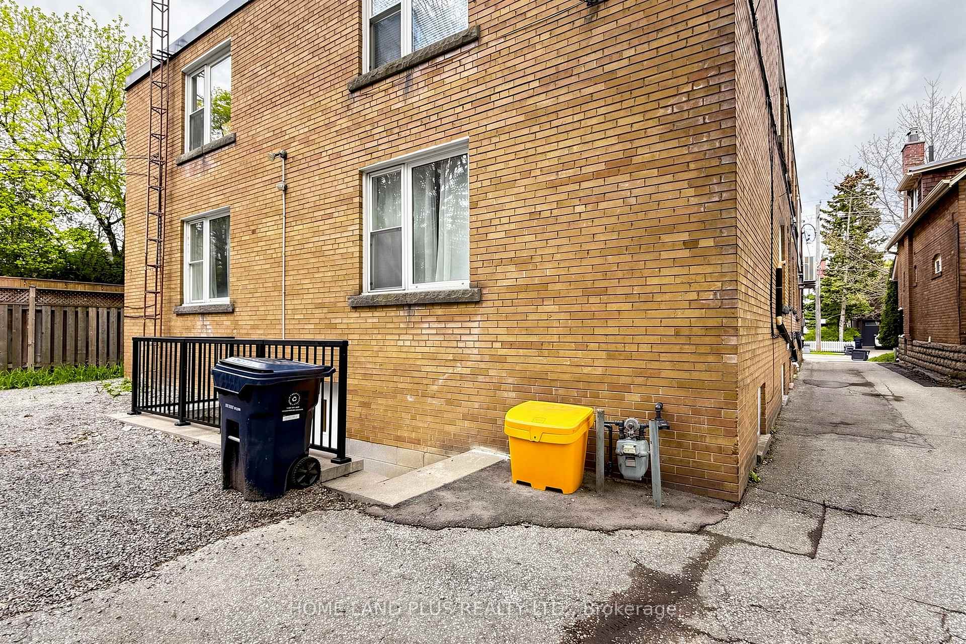 Photo 25 of Unit Basement Unit A1, 617 Merton Street, Toronto, Mount Pleasant East — HOMEH