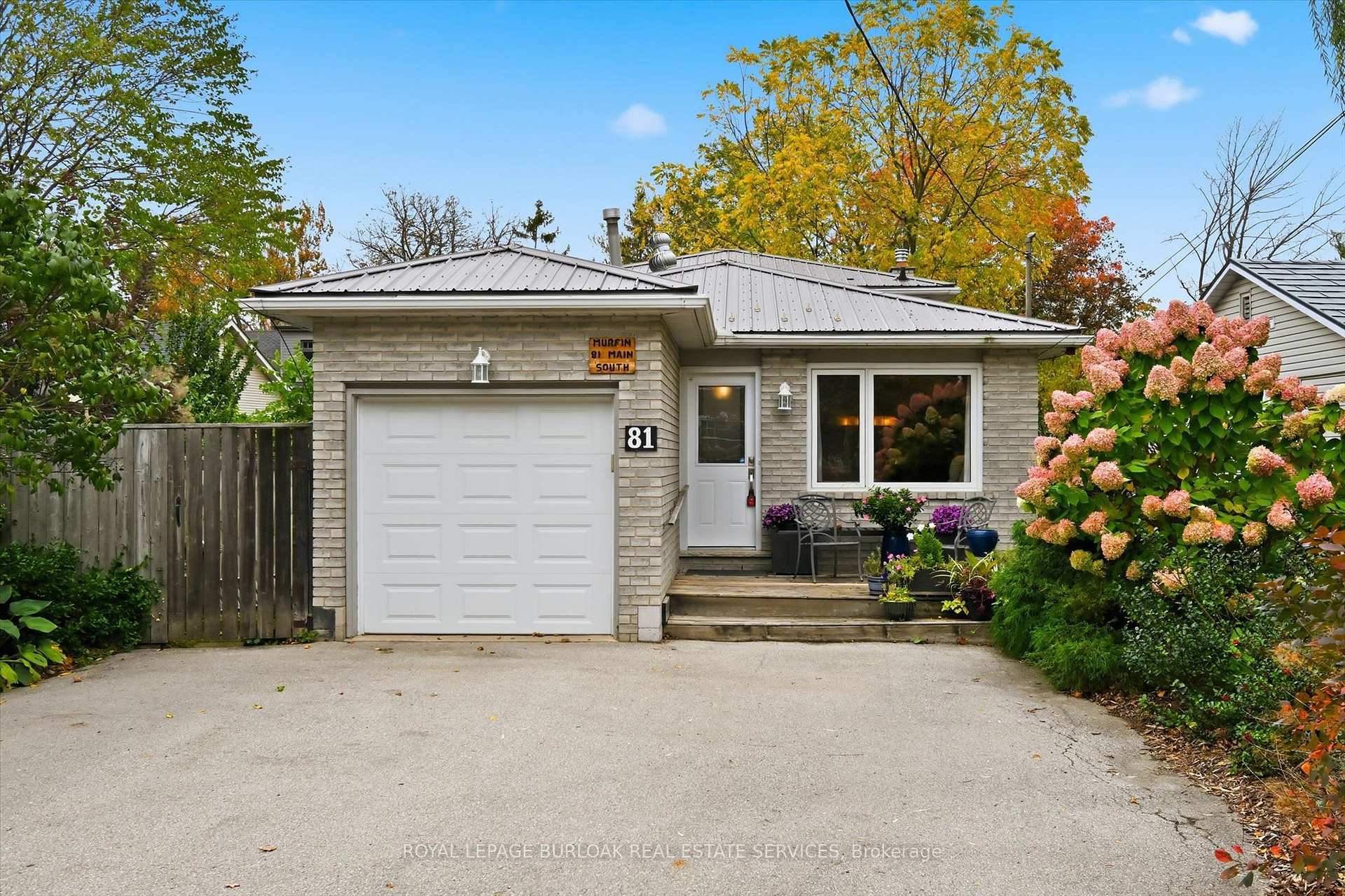 Photo 1 of 81 Main Street S, Hamilton, Waterdown — HOMEH