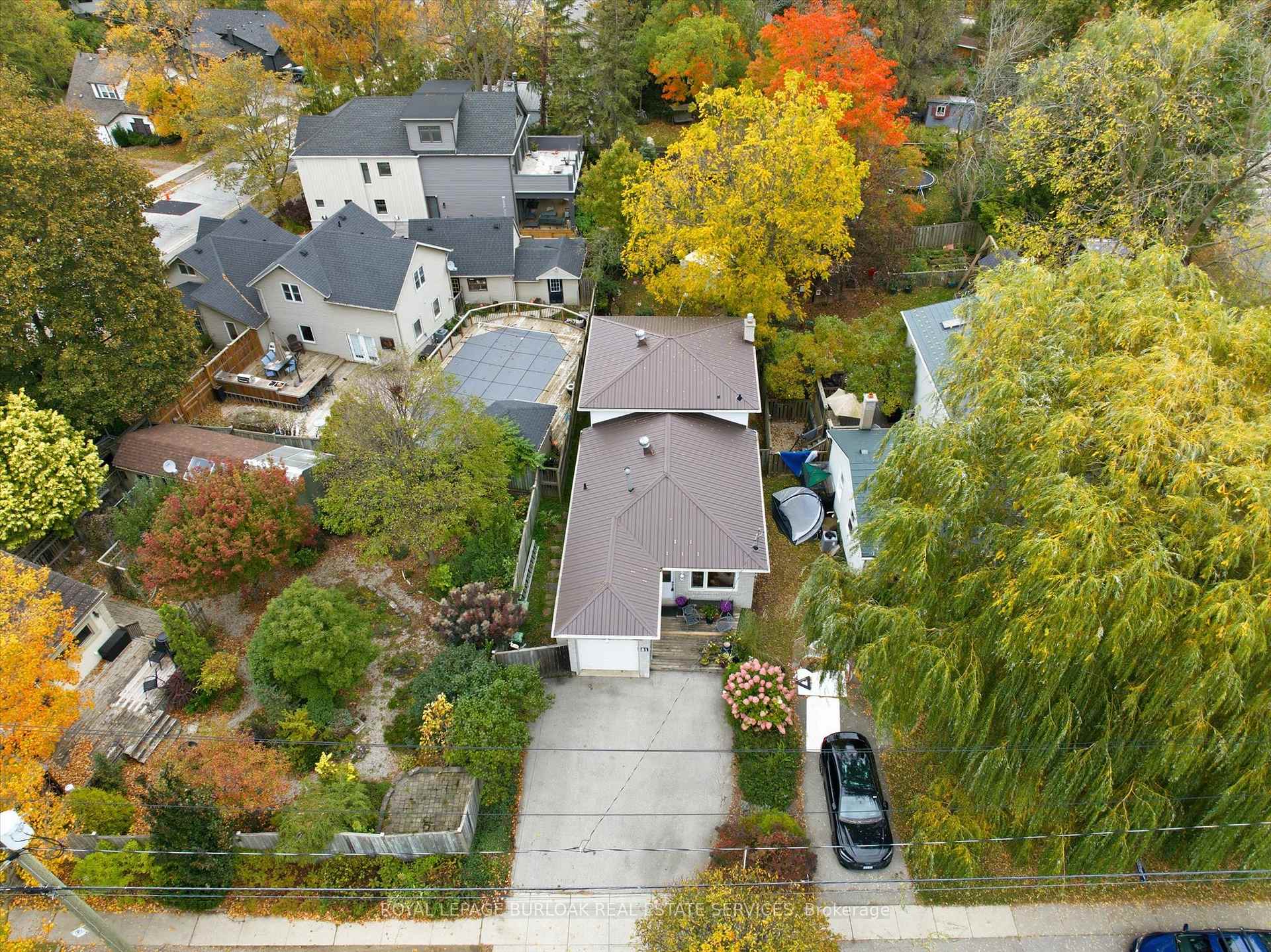 Photo 2 of 81 Main Street S, Hamilton, Waterdown — HOMEH
