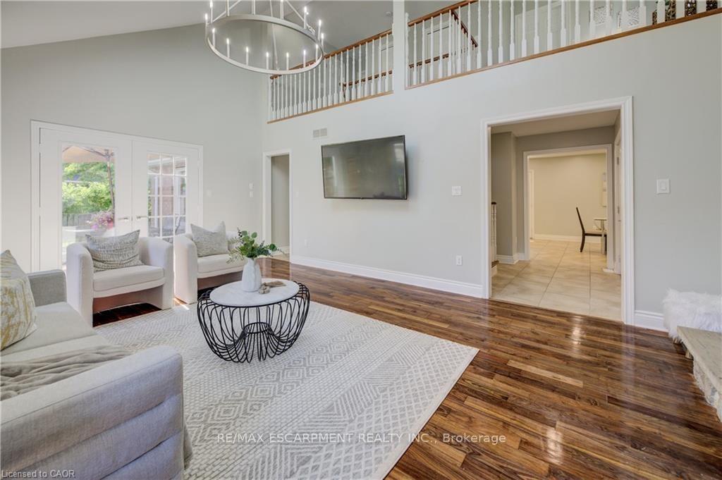 Photo 4 of 5180 Southgate Avenue, Niagara Falls, Morrison — HOMEH
