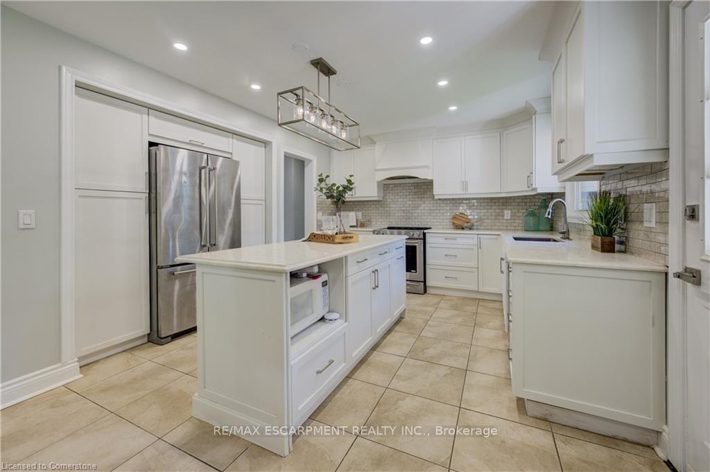 Photo 5 of 5180 Southgate Avenue, Niagara Falls, Morrison — HOMEH