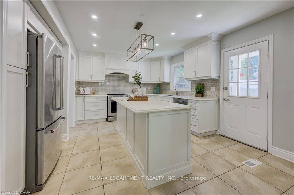 Photo 8 of 5180 Southgate Avenue, Niagara Falls, Morrison — HOMEH