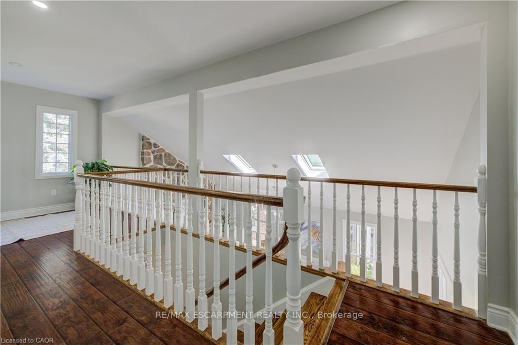 Photo 10 of 5180 Southgate Avenue, Niagara Falls, Morrison — HOMEH