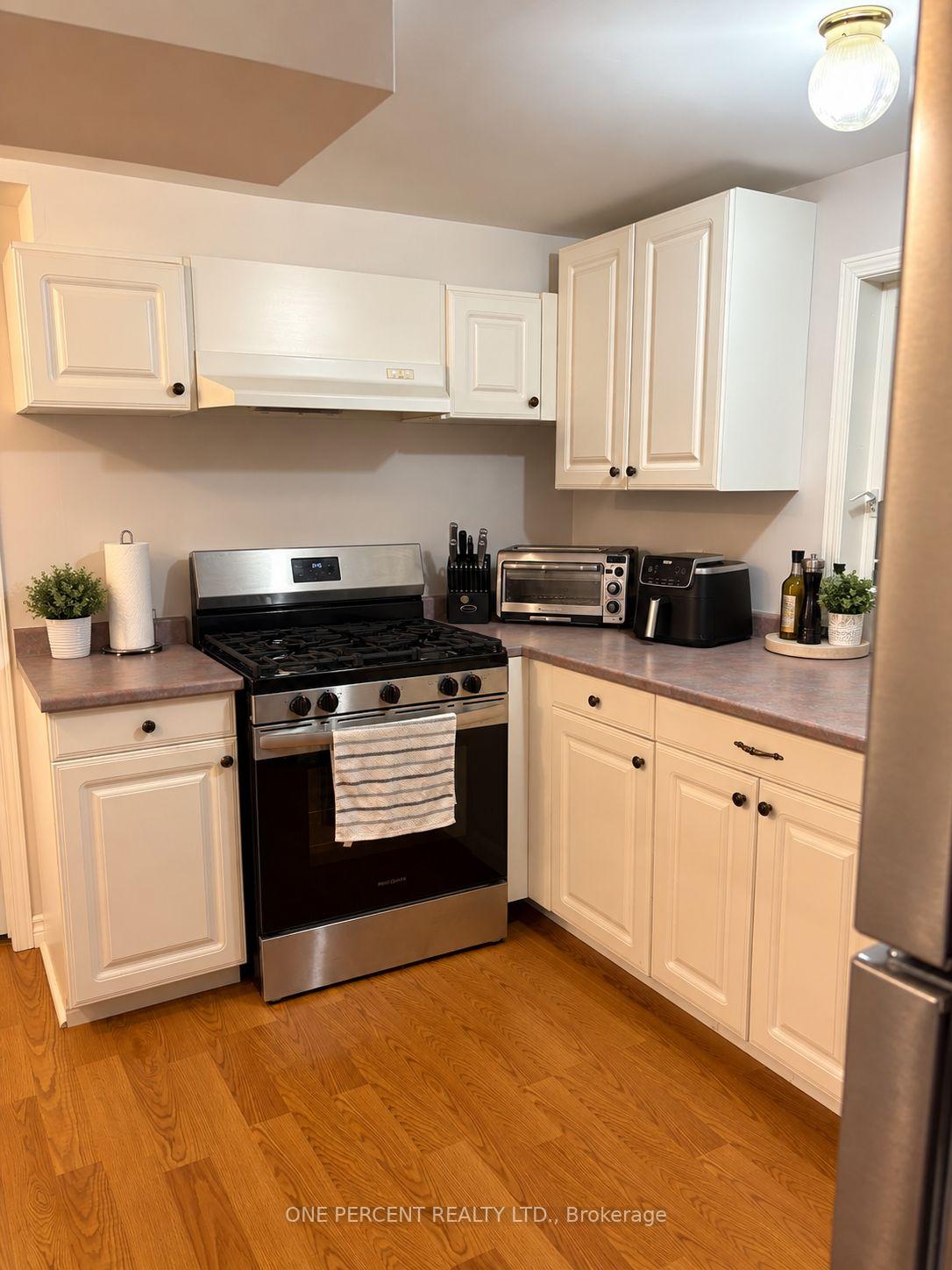 Photo 7 of Unit BSMT, 221 Orchard Heights Boulevard, Aurora, Aurora Heights — HOMEH