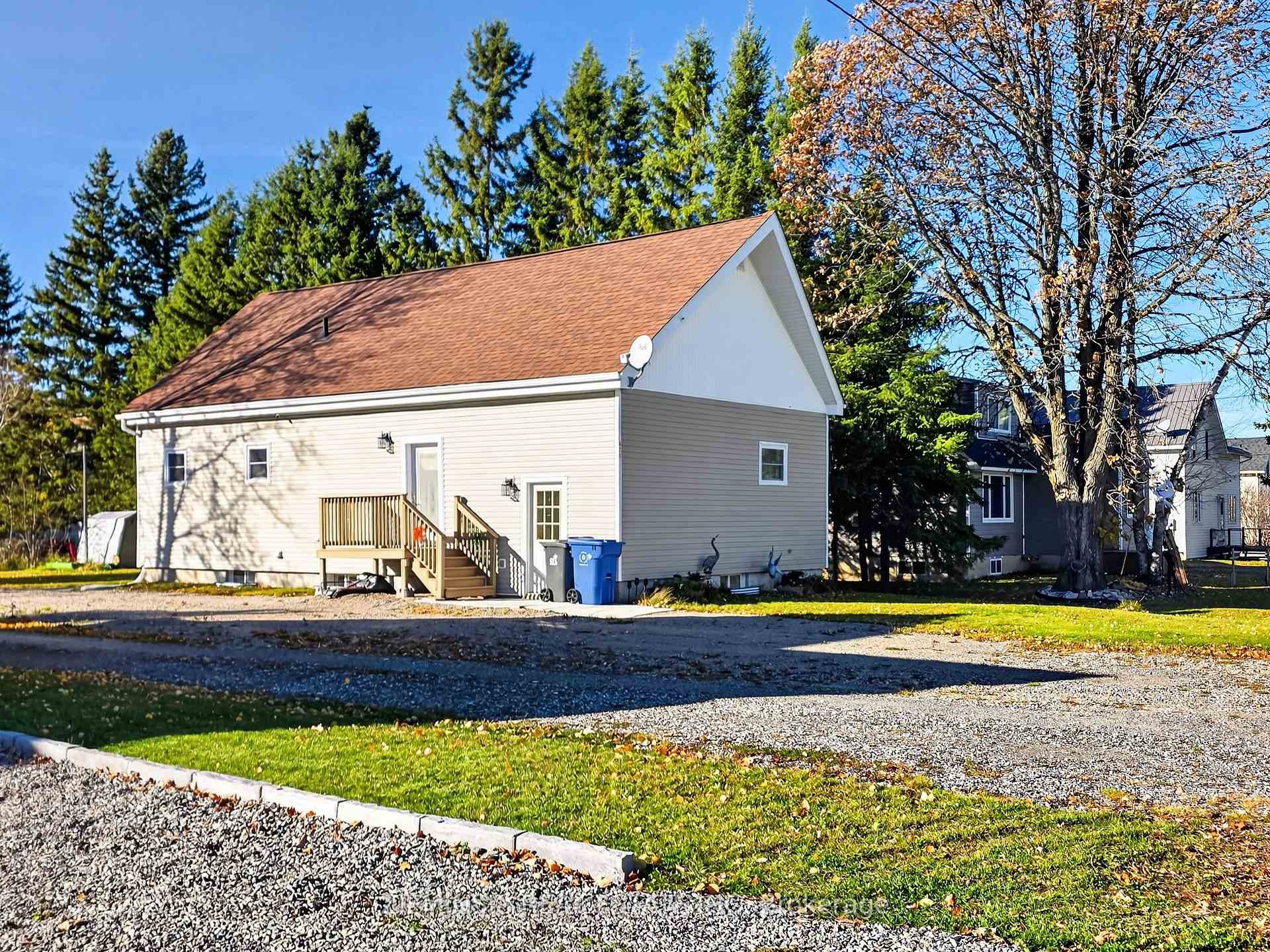 Photo 1 of 421 Seventh Avenue, Black River Matheson, Matheson — HOMEH