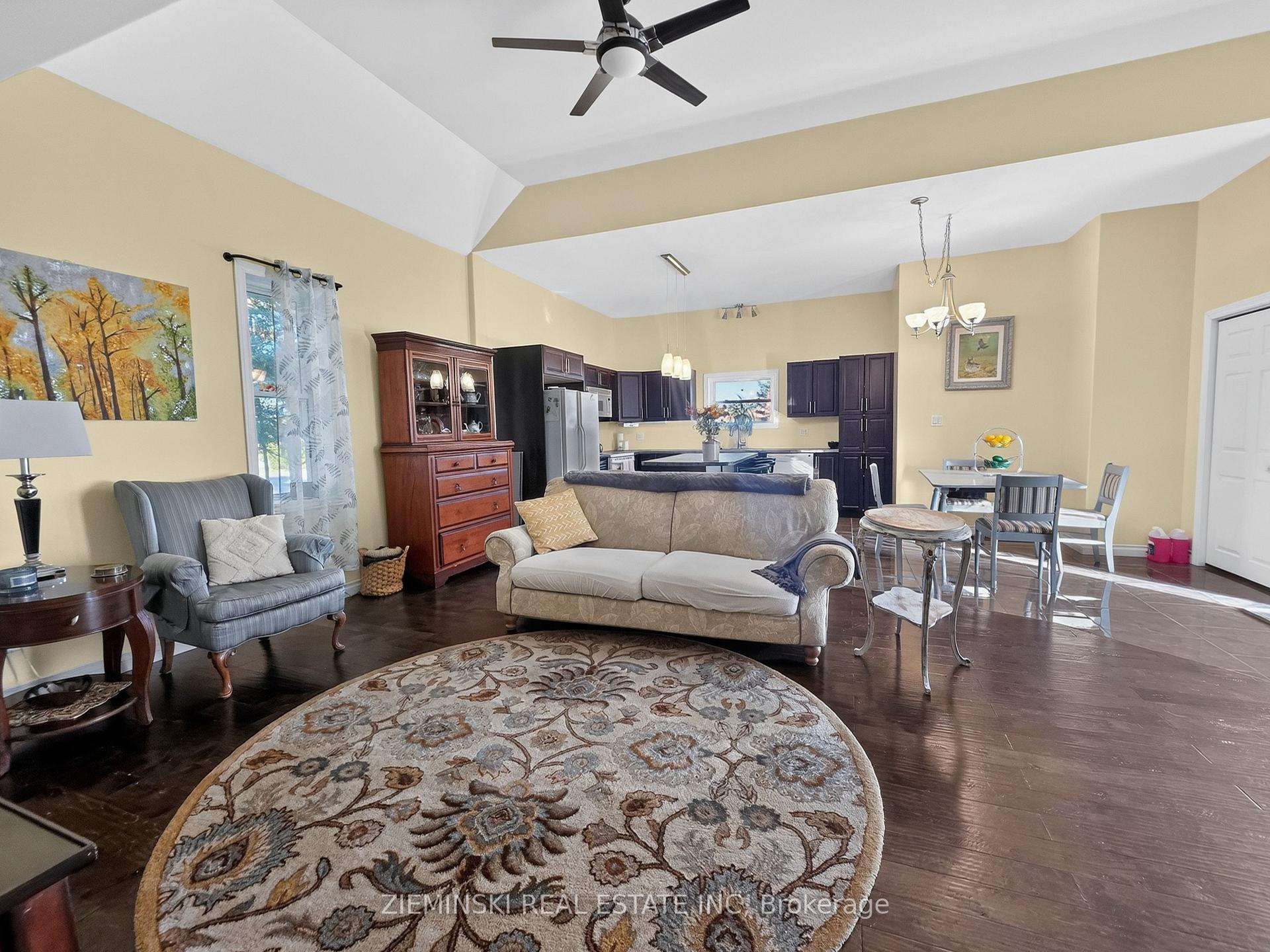 Photo 3 of 421 Seventh Avenue, Black River Matheson, Matheson — HOMEH