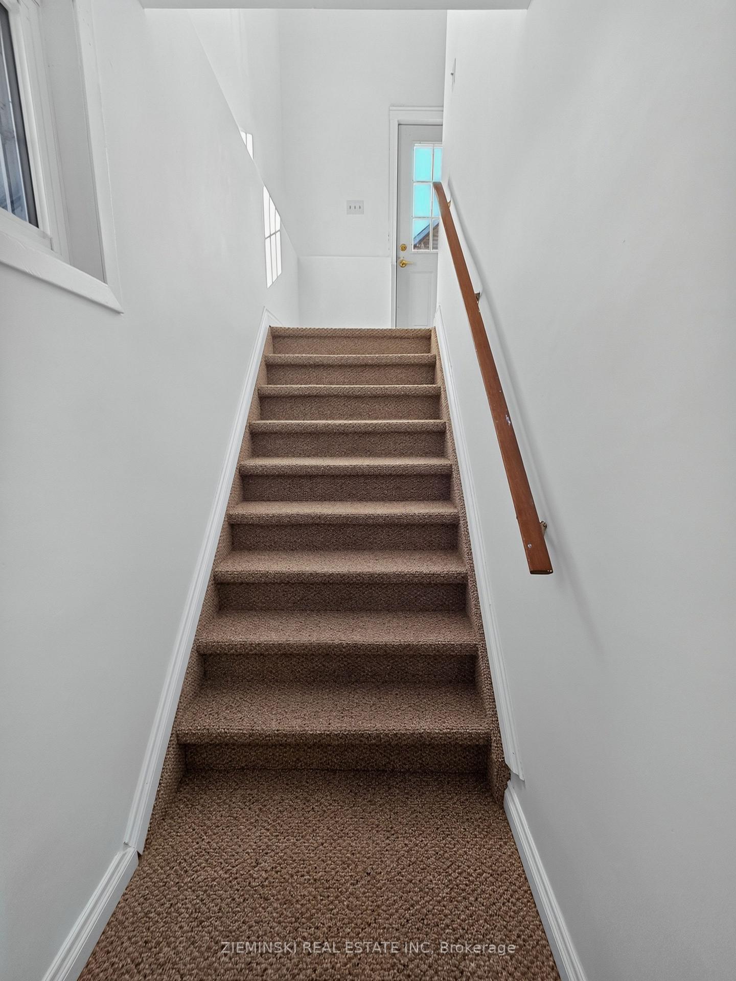 Photo 15 of 421 Seventh Avenue, Black River Matheson, Matheson — HOMEH
