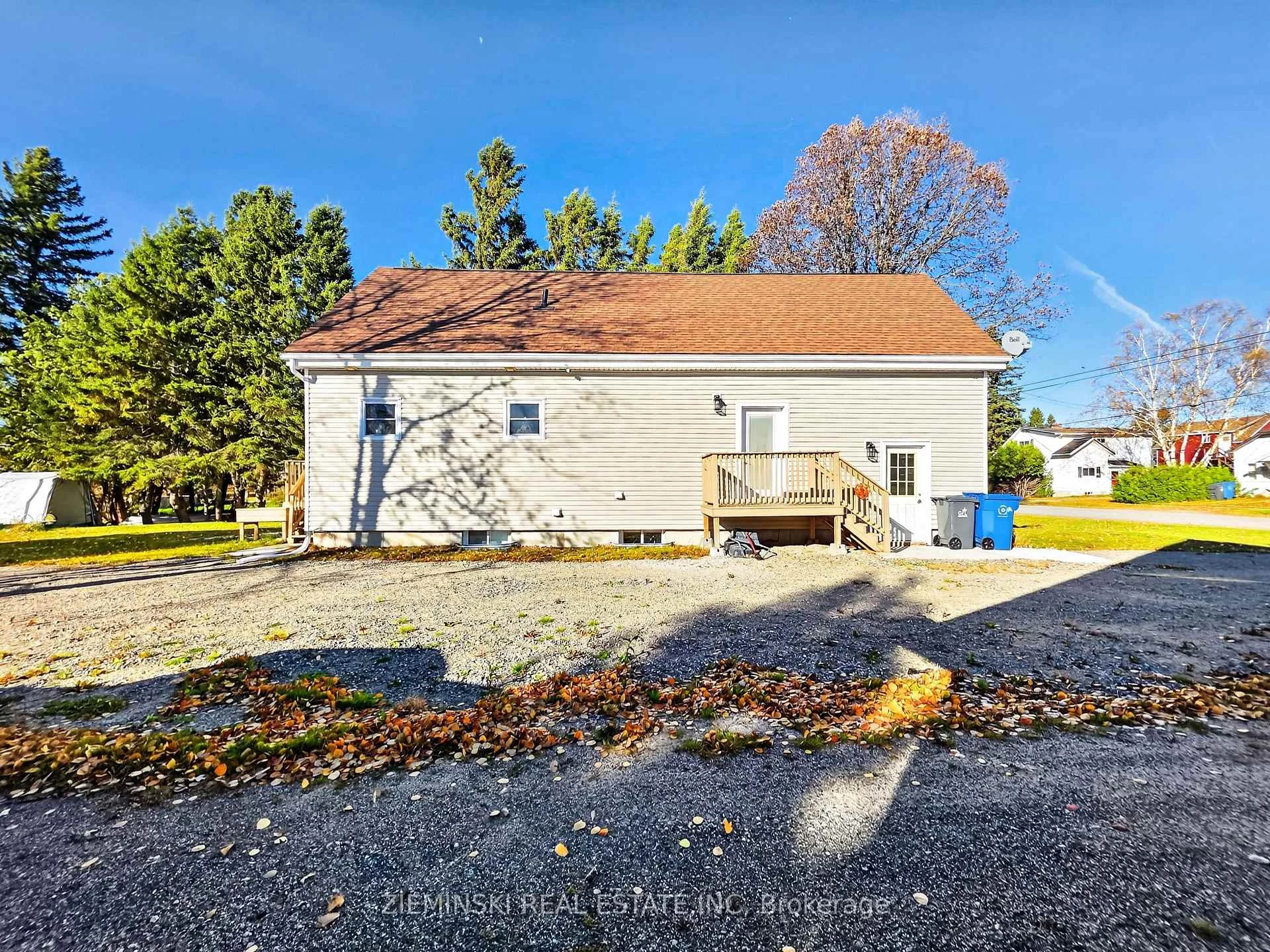 Photo 34 of 421 Seventh Avenue, Black River Matheson, Matheson — HOMEH