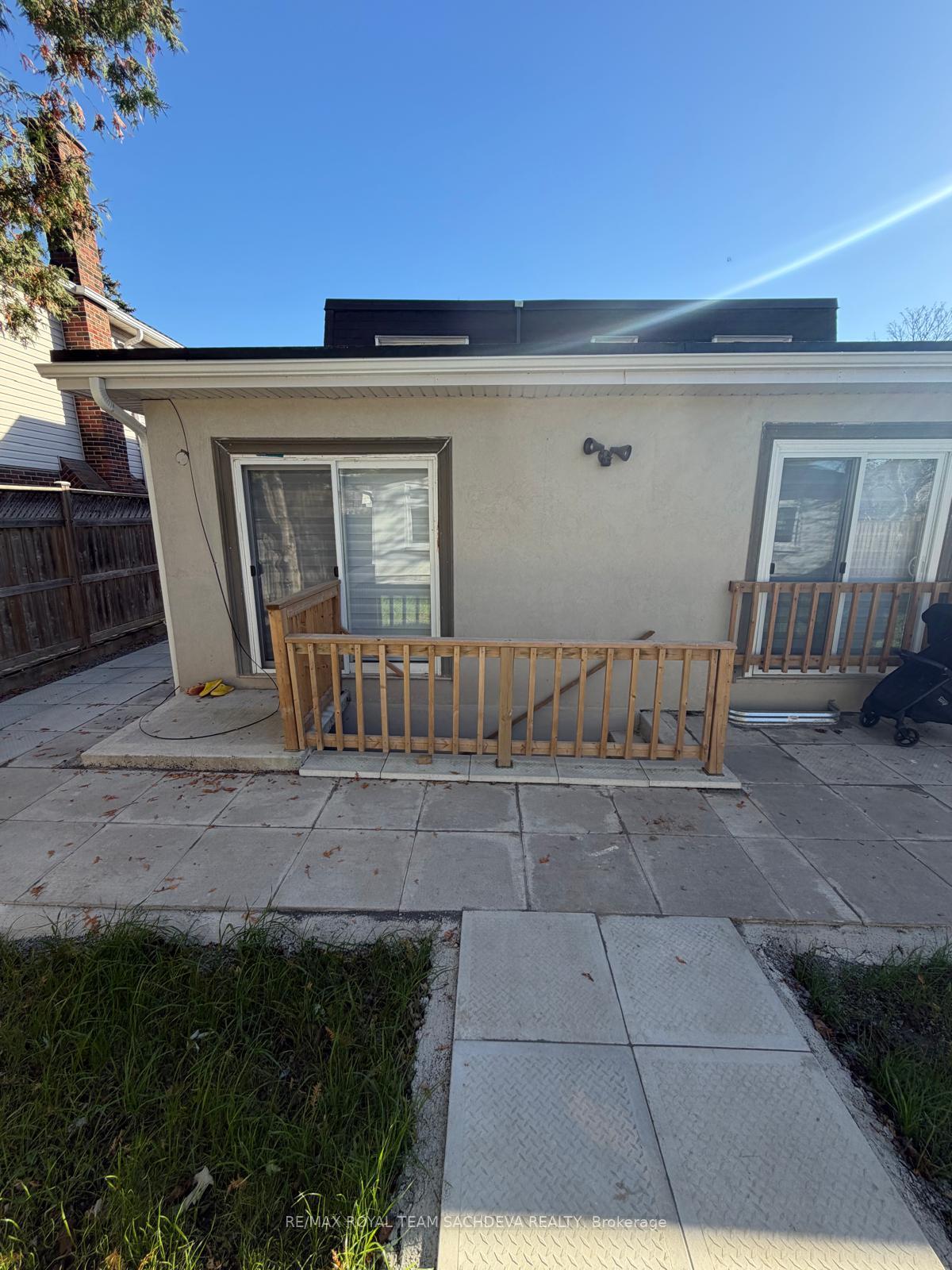 Photo 1 of Unit Lower, 14 Fluellen Drive, Scarborough, L'Amoreaux — HOMEH