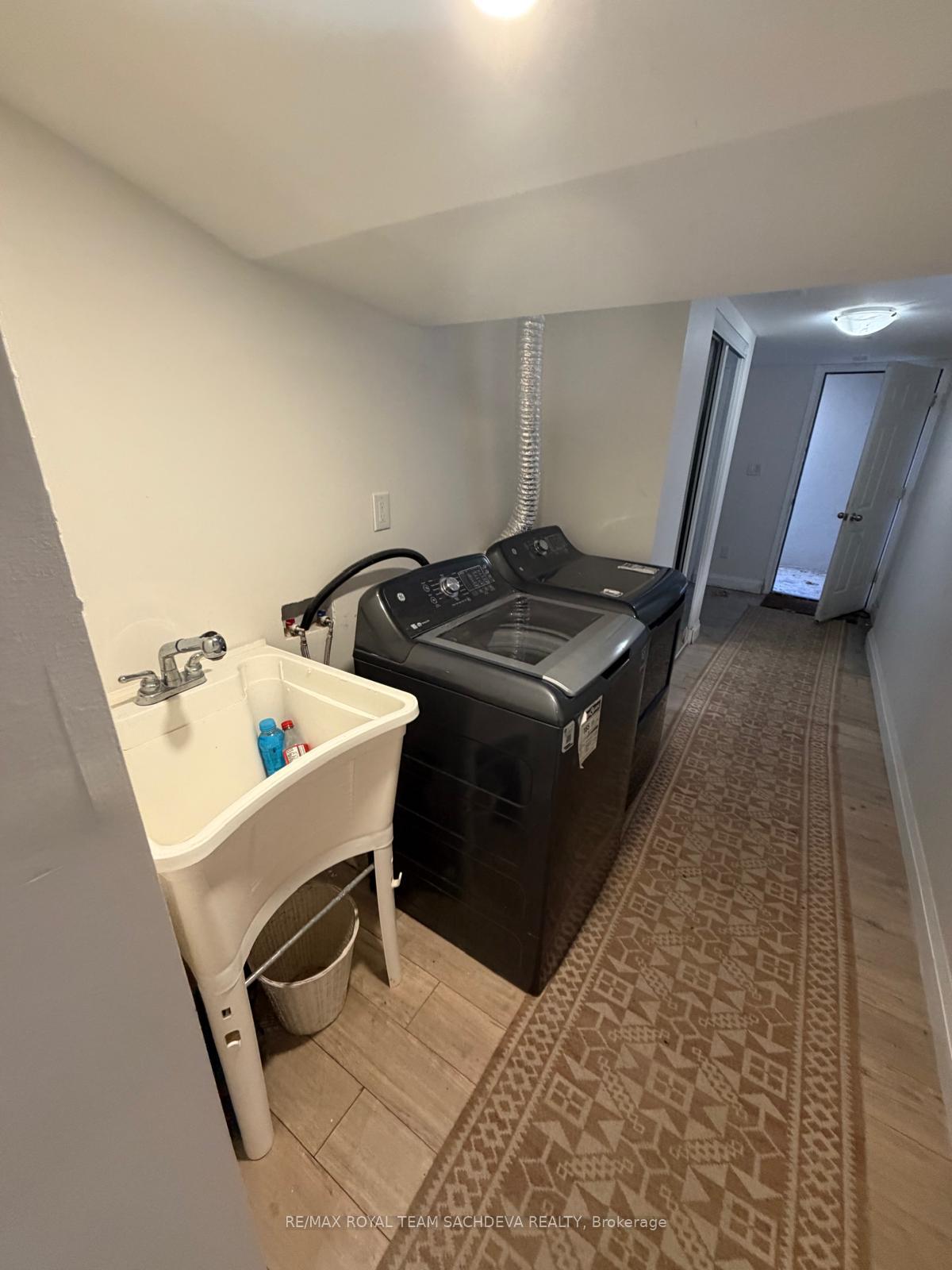 Photo 13 of Unit Lower, 14 Fluellen Drive, Scarborough, L'Amoreaux — HOMEH