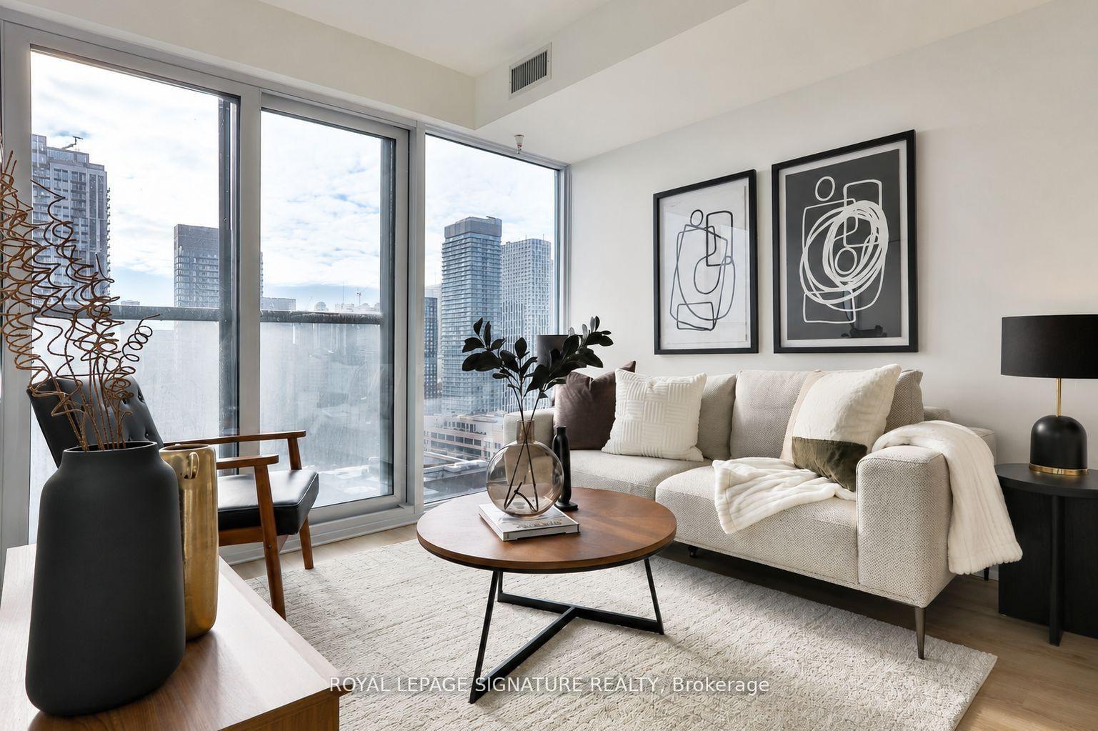 Photo of Unit 2916, 319 Jarvis Street