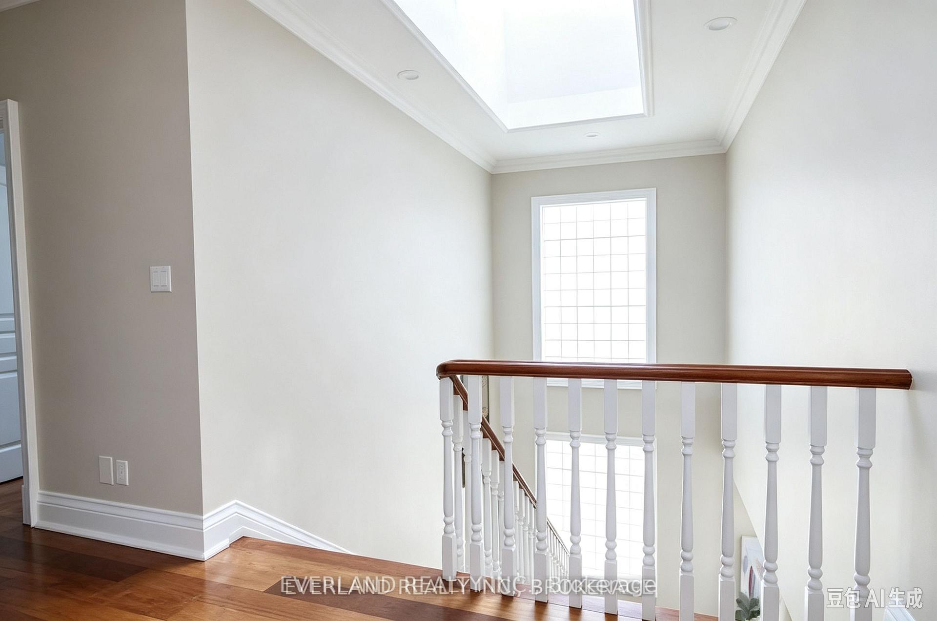 Photo 18 of 472 Spring Gate Boulevard, Vaughan, Crestwood-Springfarm-Yorkhill — HOMEH