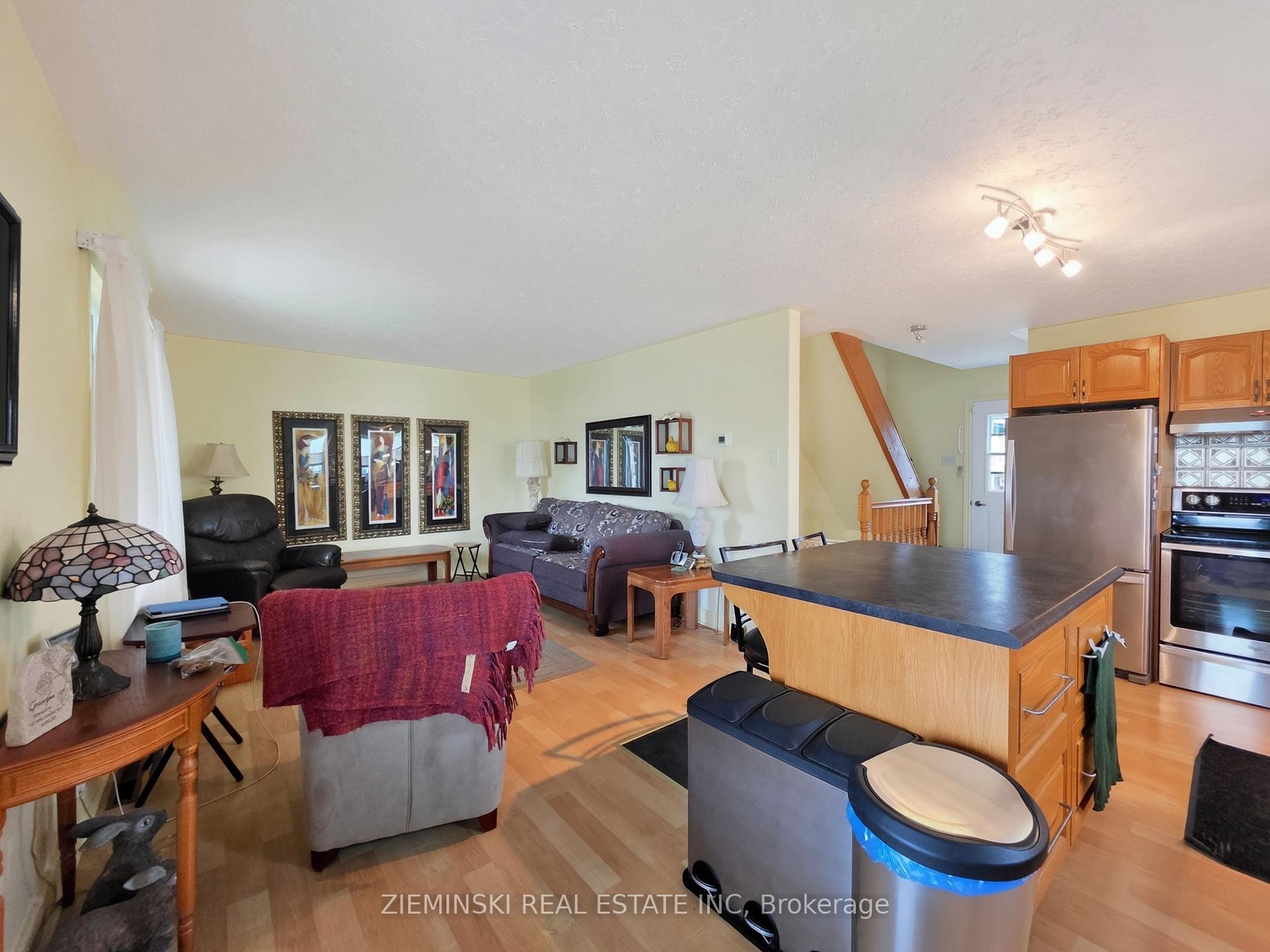 Photo 4 of 31 Quinn Crescent, Black River Matheson, Matheson — HOMEH