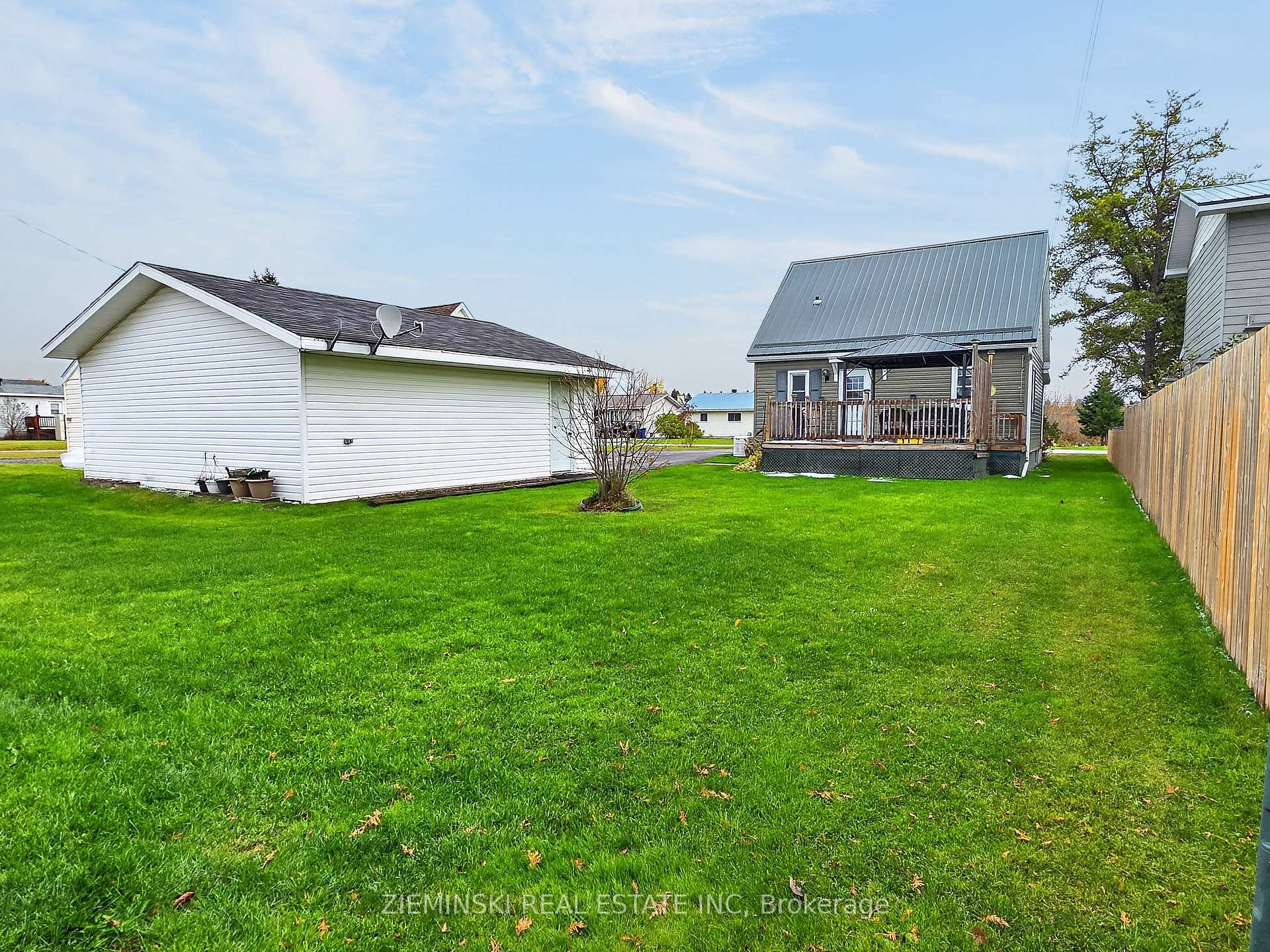 Photo 33 of 31 Quinn Crescent, Black River Matheson, Matheson — HOMEH