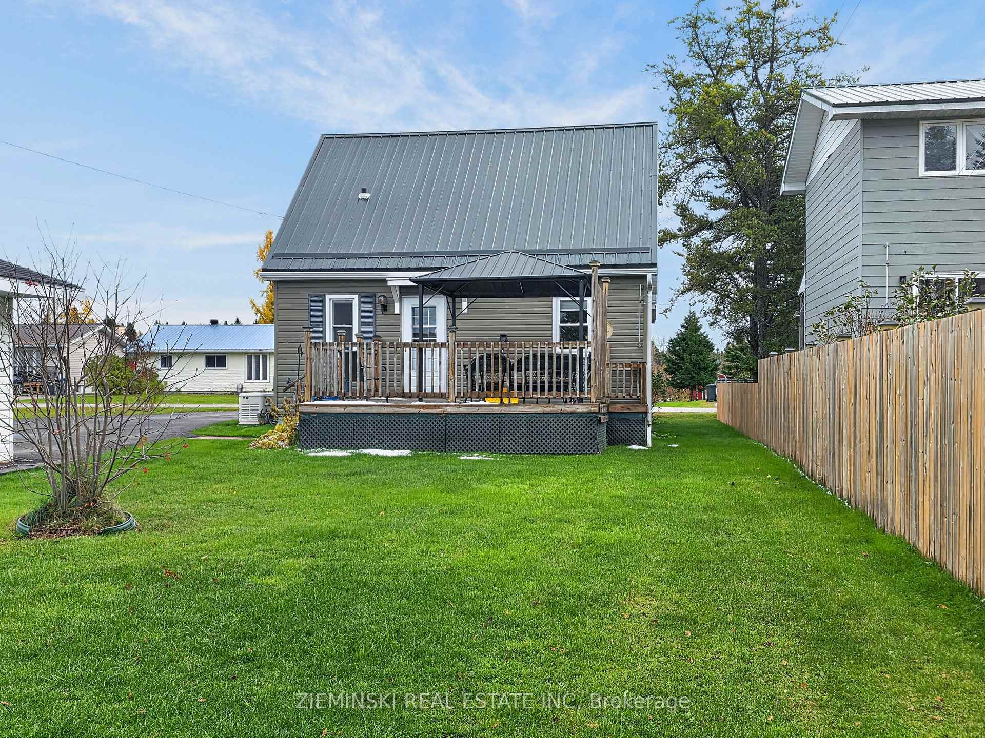 Photo 34 of 31 Quinn Crescent, Black River Matheson, Matheson — HOMEH