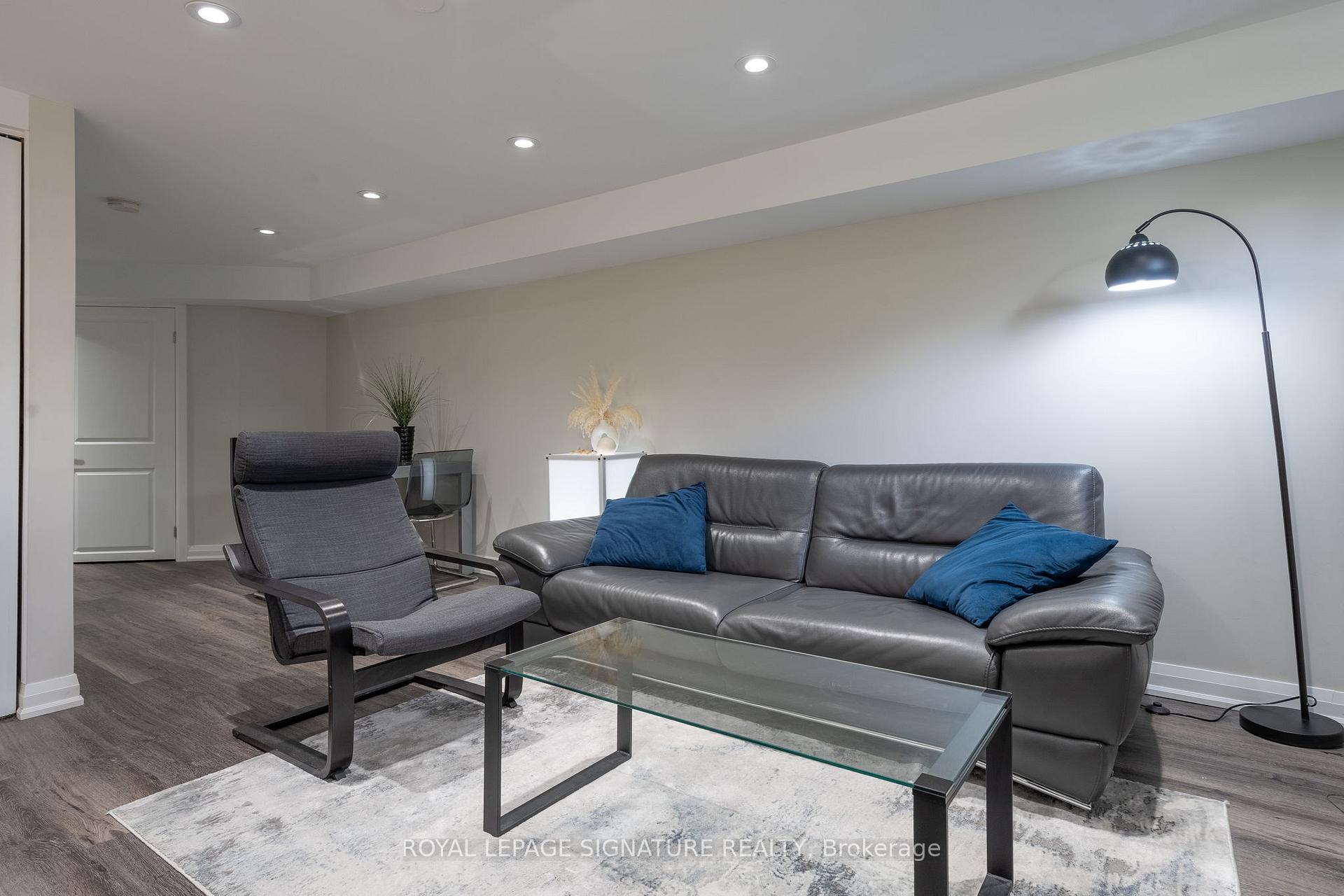 Photo 7 of Unit Bsmt, 305 Blue Grass Boulevard, Richmond Hill, Crosby — HOMEH