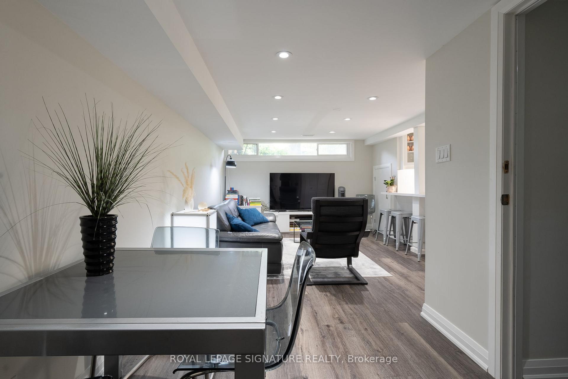 Photo 11 of Unit Bsmt, 305 Blue Grass Boulevard, Richmond Hill, Crosby — HOMEH
