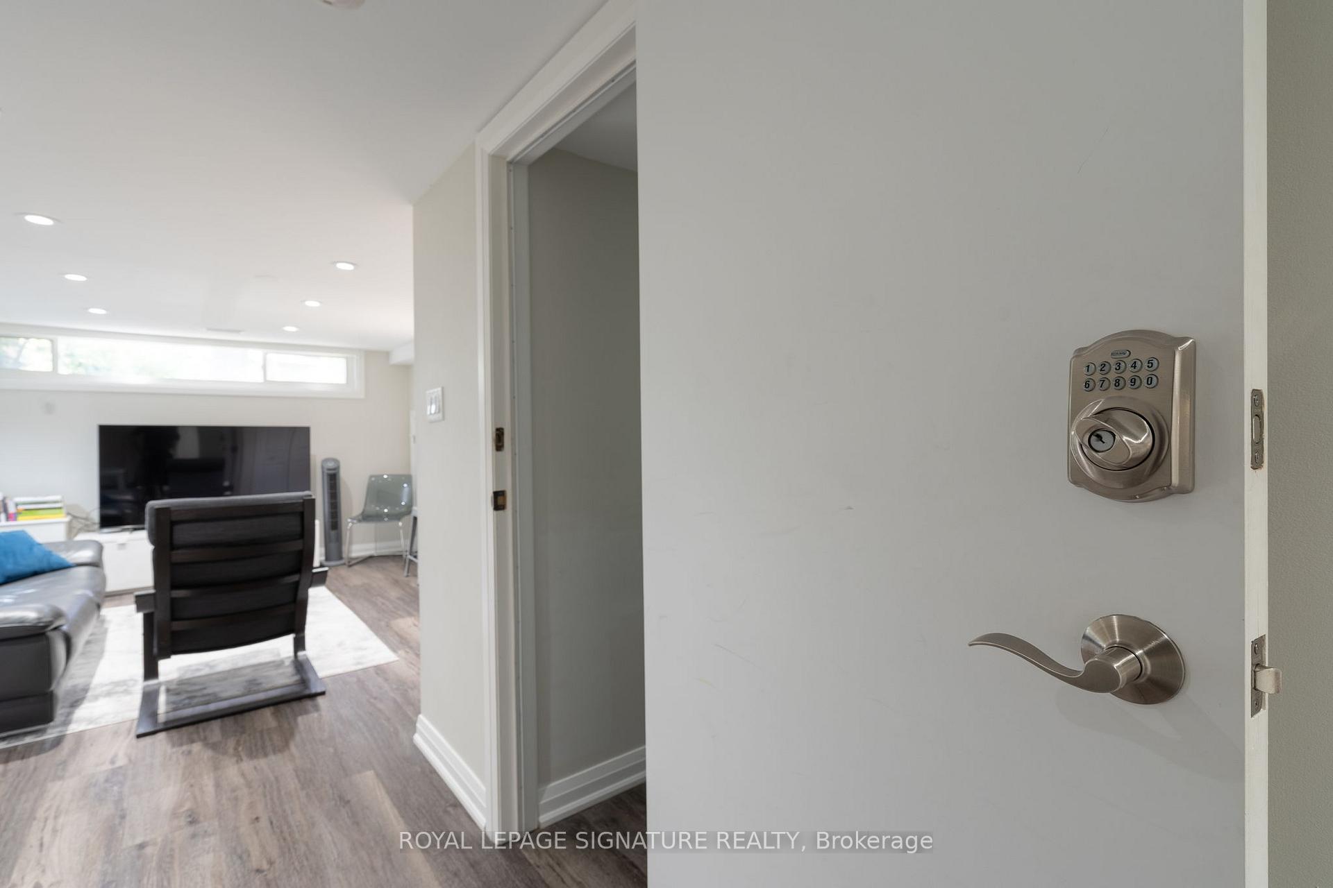 Photo 12 of Unit Bsmt, 305 Blue Grass Boulevard, Richmond Hill, Crosby — HOMEH