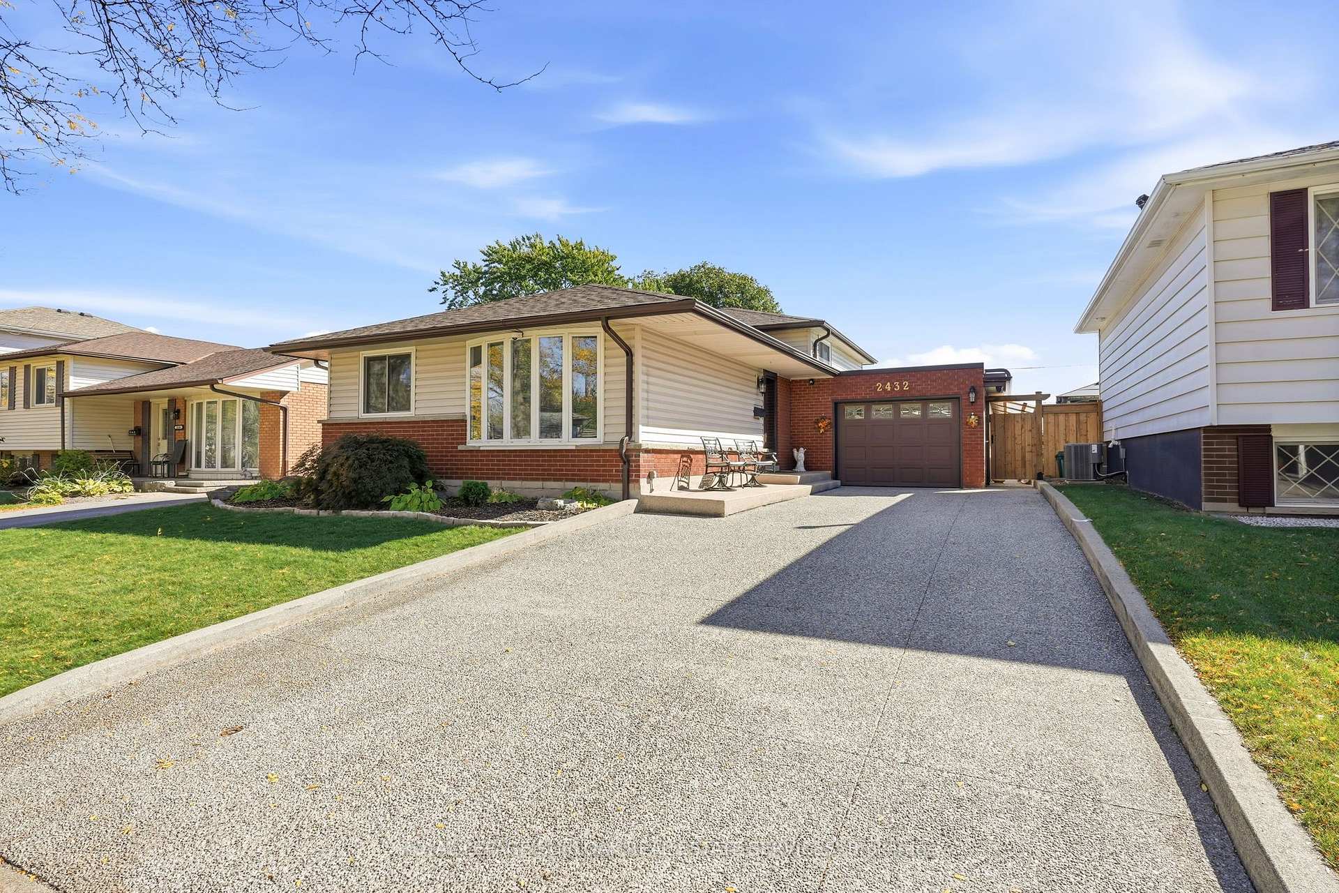 Photo 1 of 2432 Cyprus Avenue, Burlington, Mountainside — HOMEH