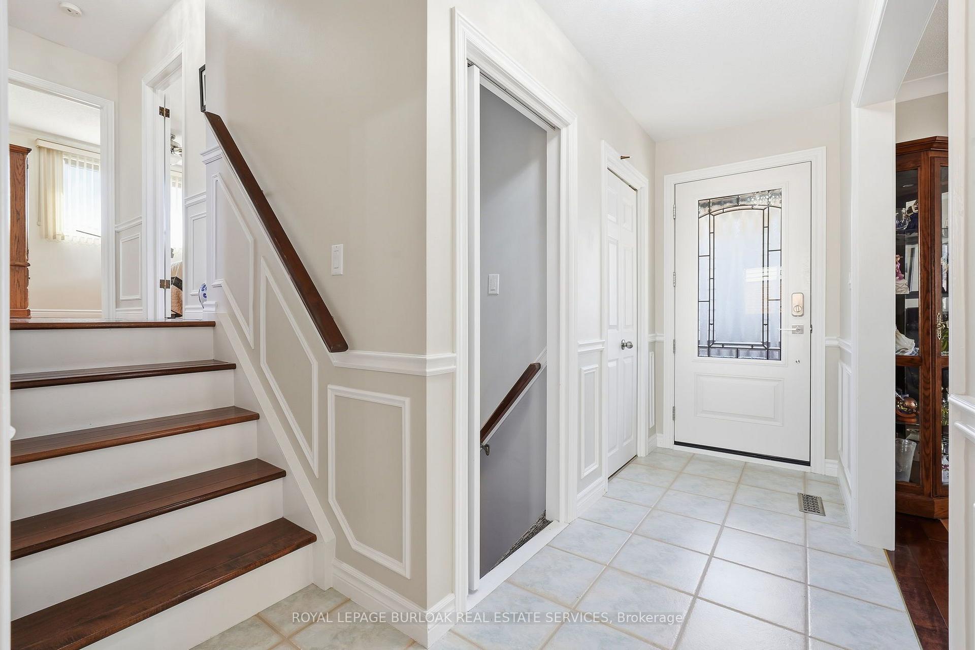 Photo 4 of 2432 Cyprus Avenue, Burlington, Mountainside — HOMEH