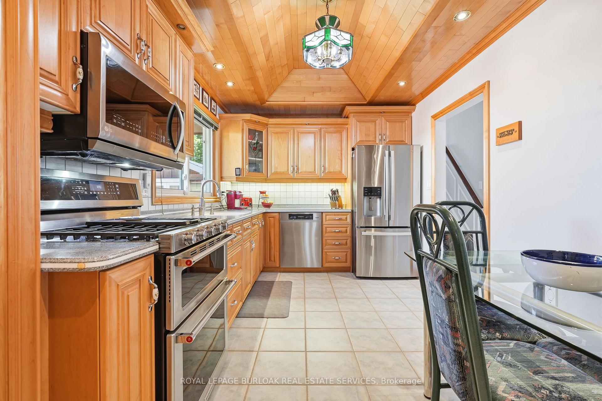Photo 11 of 2432 Cyprus Avenue, Burlington, Mountainside — HOMEH
