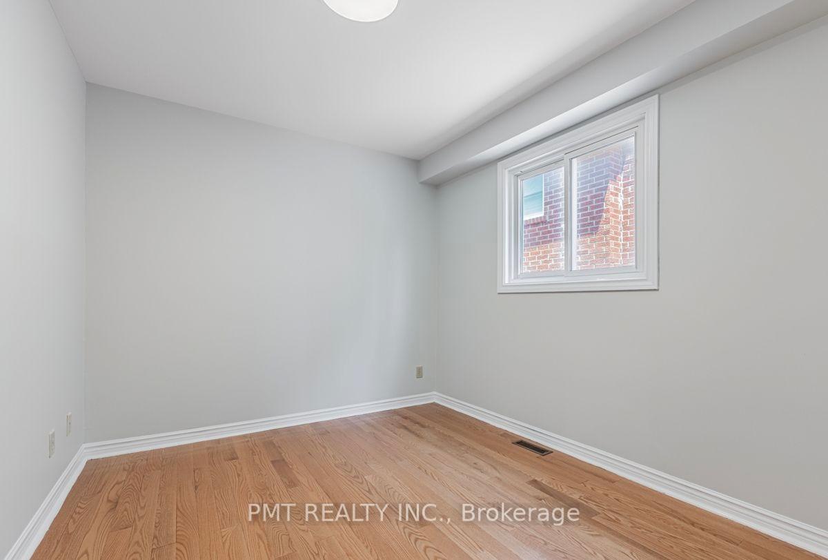 Photo 11 of Unit Main, 71 Misty Meadow Drive, Vaughan, East Woodbridge — HOMEH