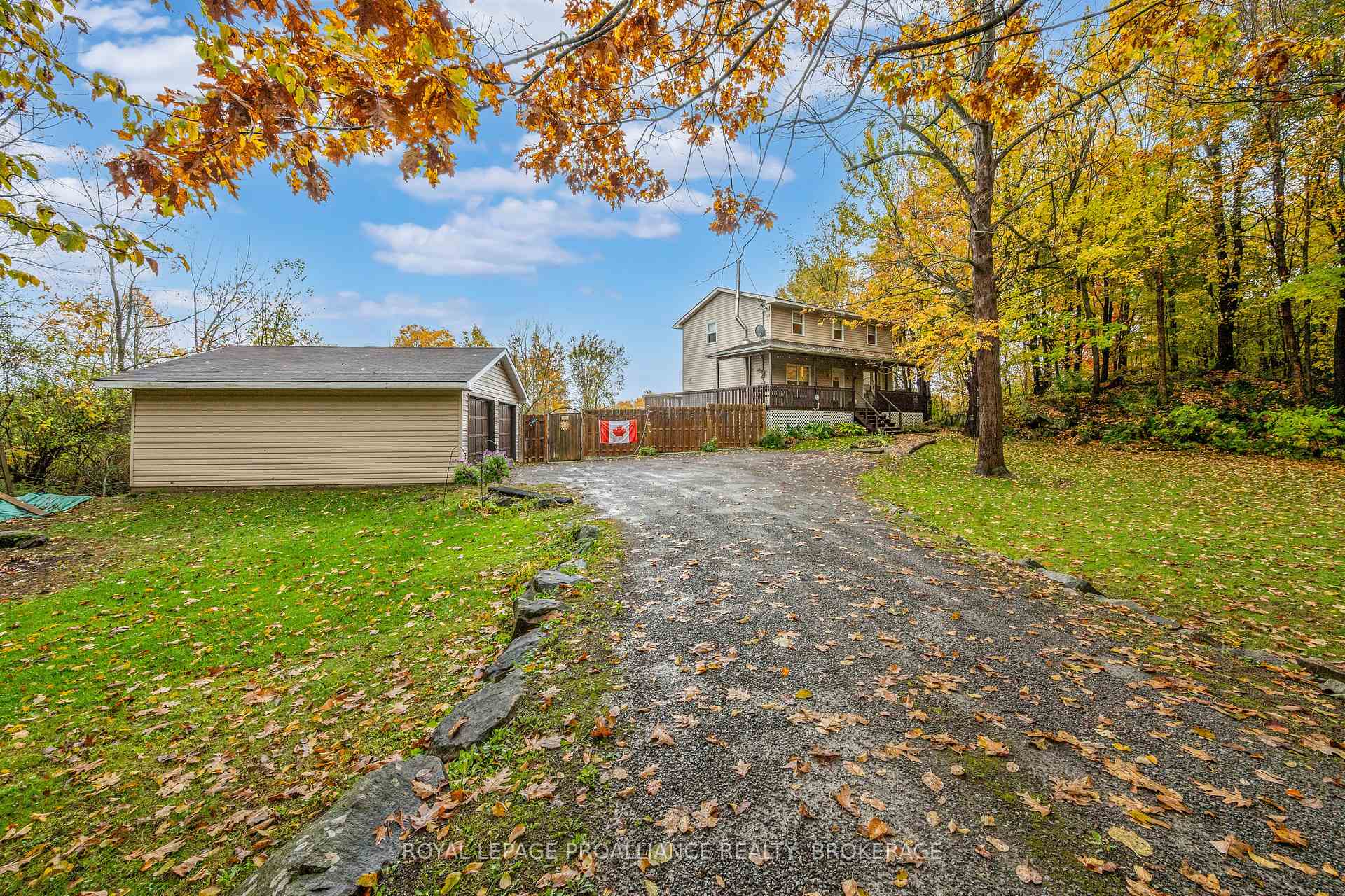 Photo 4 of 435 County Road 2 E, Gananoque, Gananoque — HOMEH