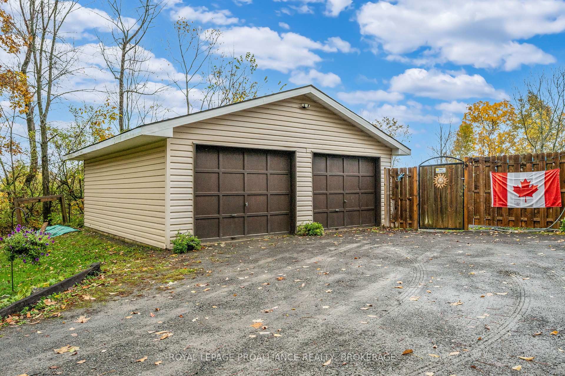 Photo 6 of 435 County Road 2 E, Gananoque, Gananoque — HOMEH