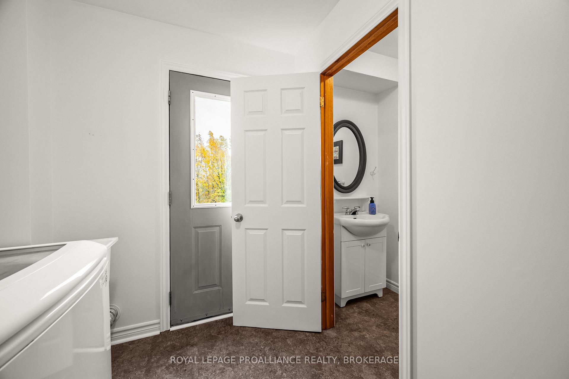 Photo 19 of 435 County Road 2 E, Gananoque, Gananoque — HOMEH