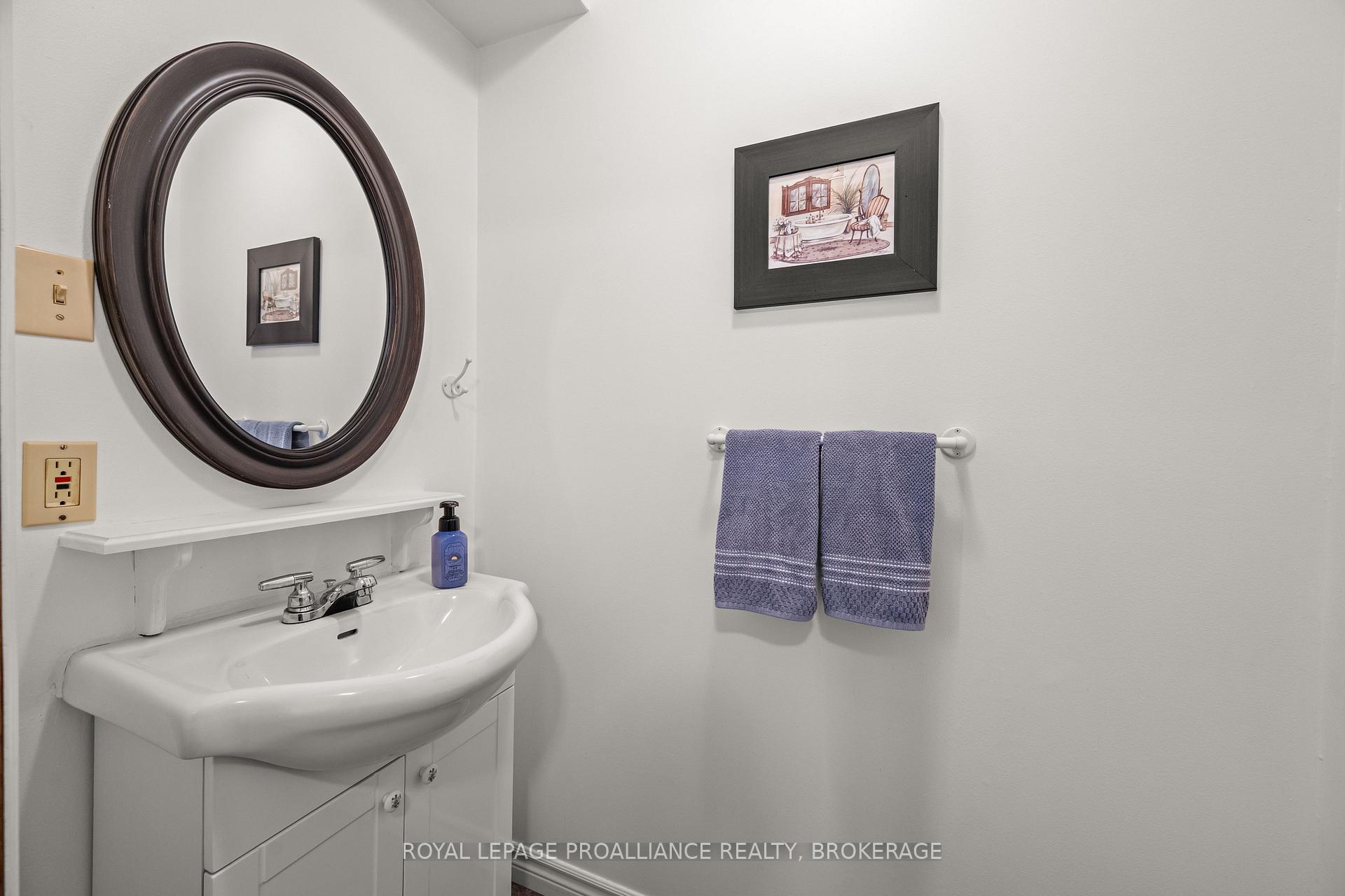 Photo 20 of 435 County Road 2 E, Gananoque, Gananoque — HOMEH
