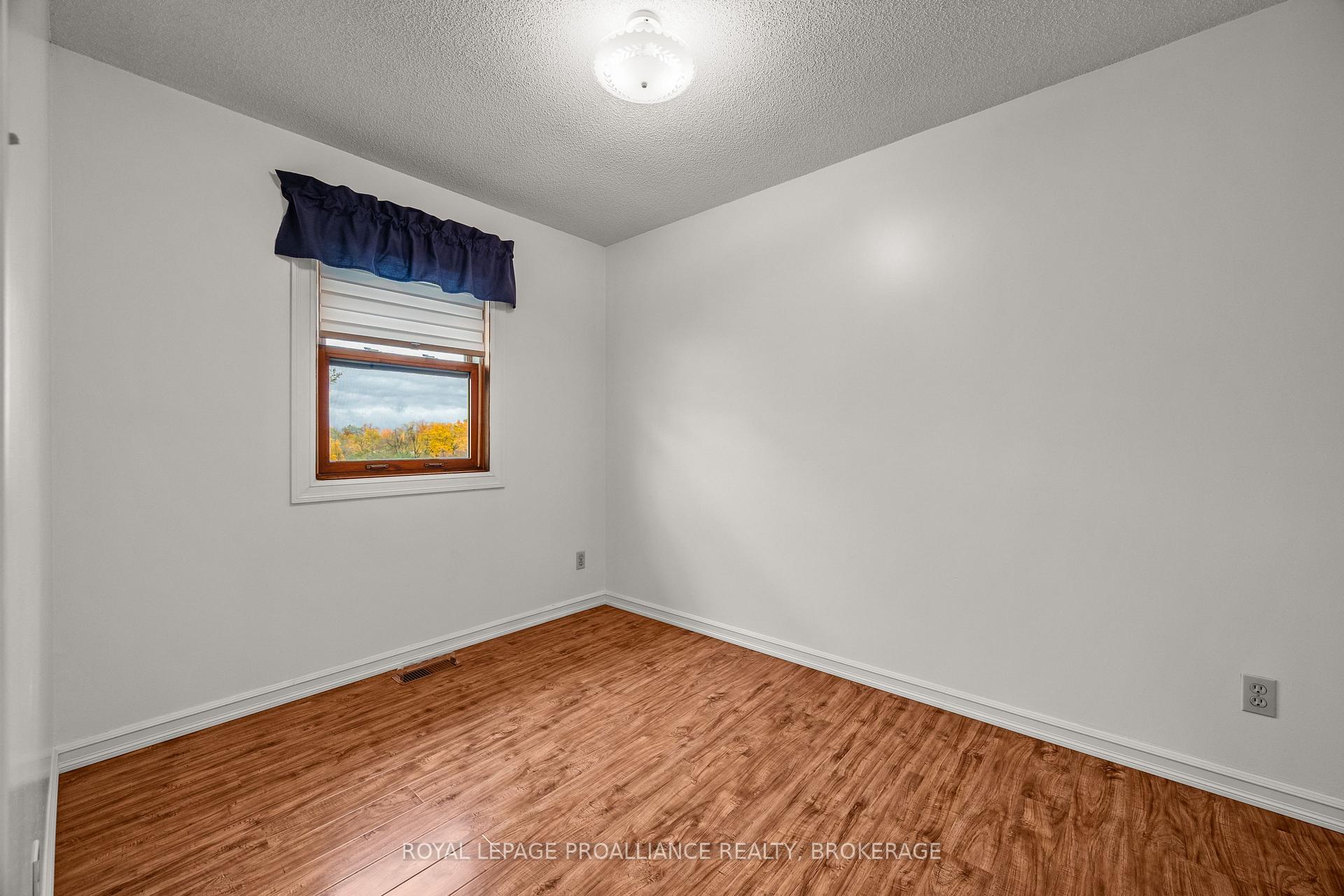Photo 23 of 435 County Road 2 E, Gananoque, Gananoque — HOMEH