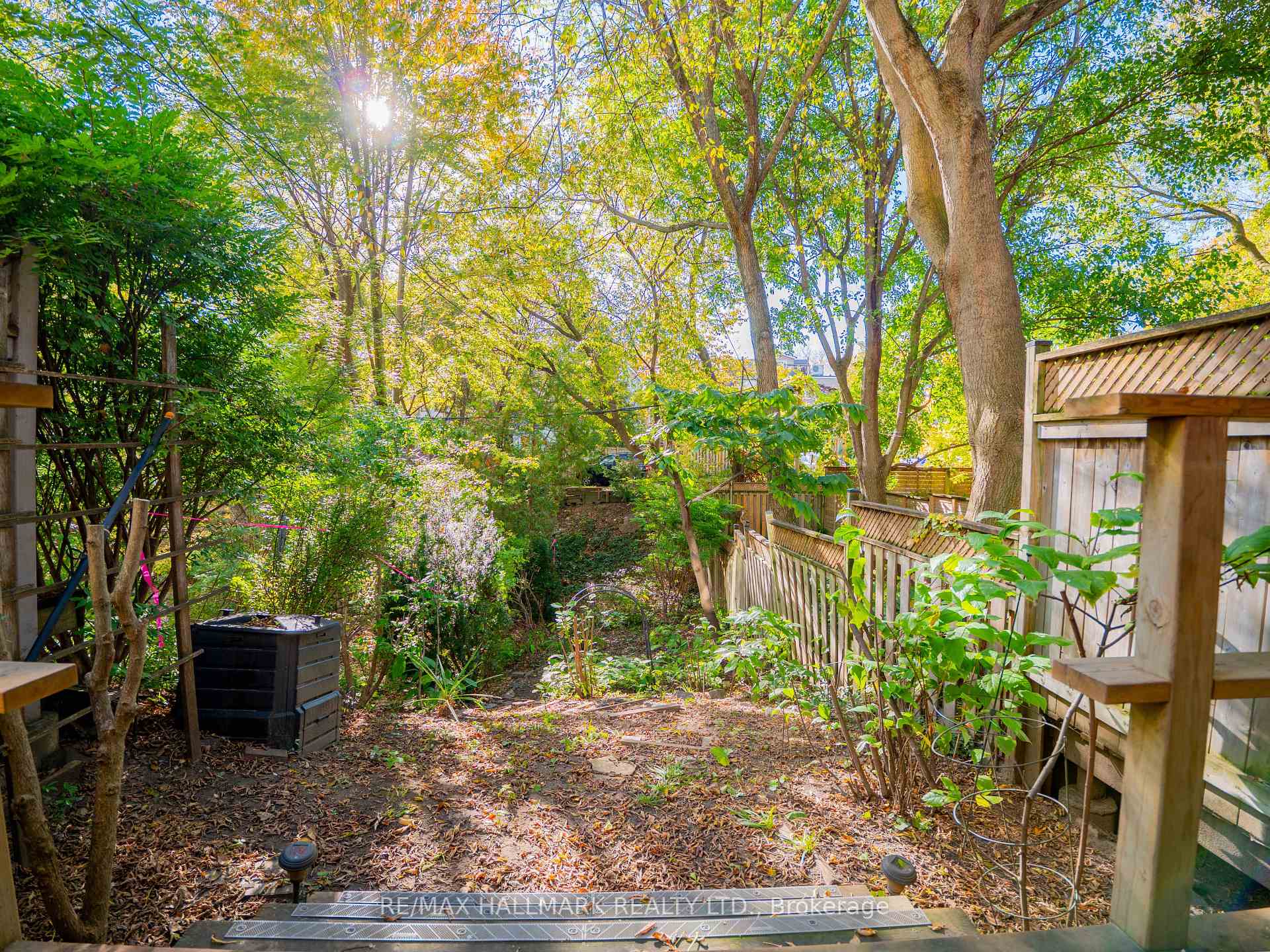 Photo 32 of 311 Bain Avenue, Toronto, Blake-Jones — HOMEH