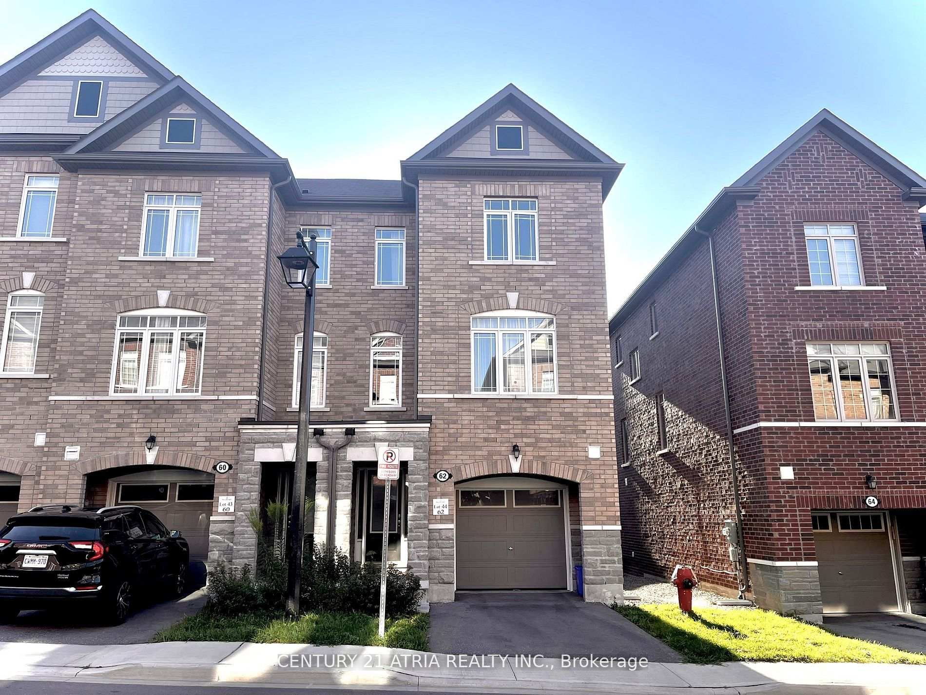 Photo 1 of 62 Gordon Circle, Newmarket, Gorham-College Manor — HOMEH