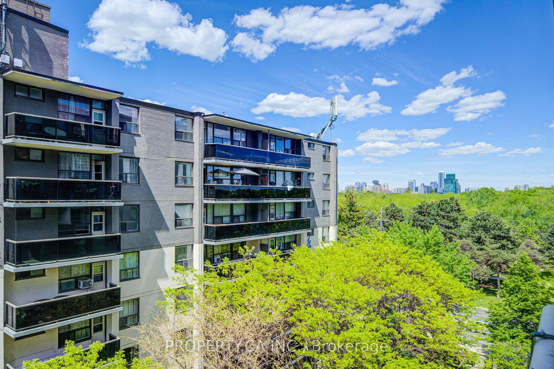 Photo 29 of Unit 609, 4200 Bathurst Street, North York, Clanton Park — HOMEH