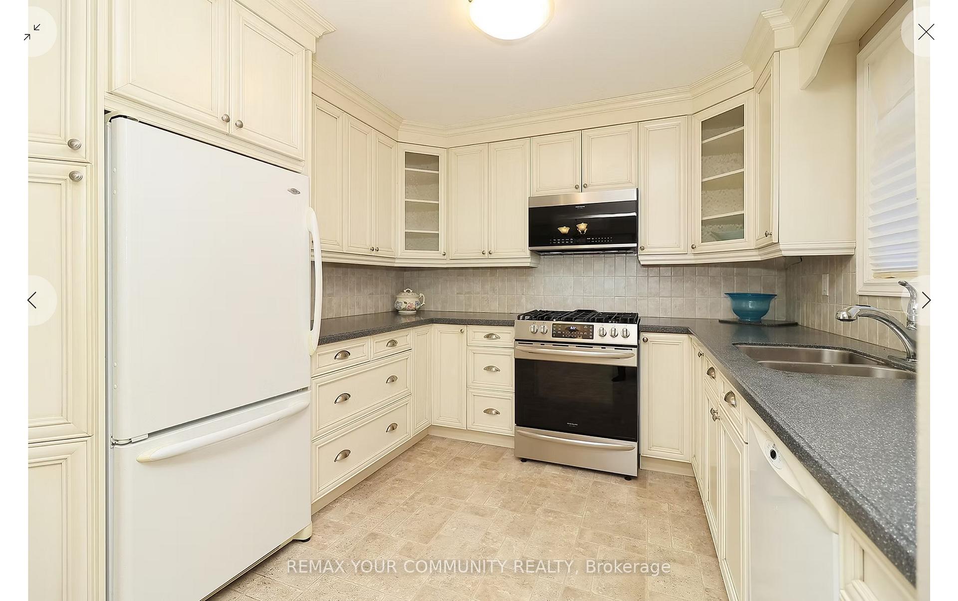 Photo 18 of 161 Billings Crescent, Newmarket, Bristol-London — HOMEH