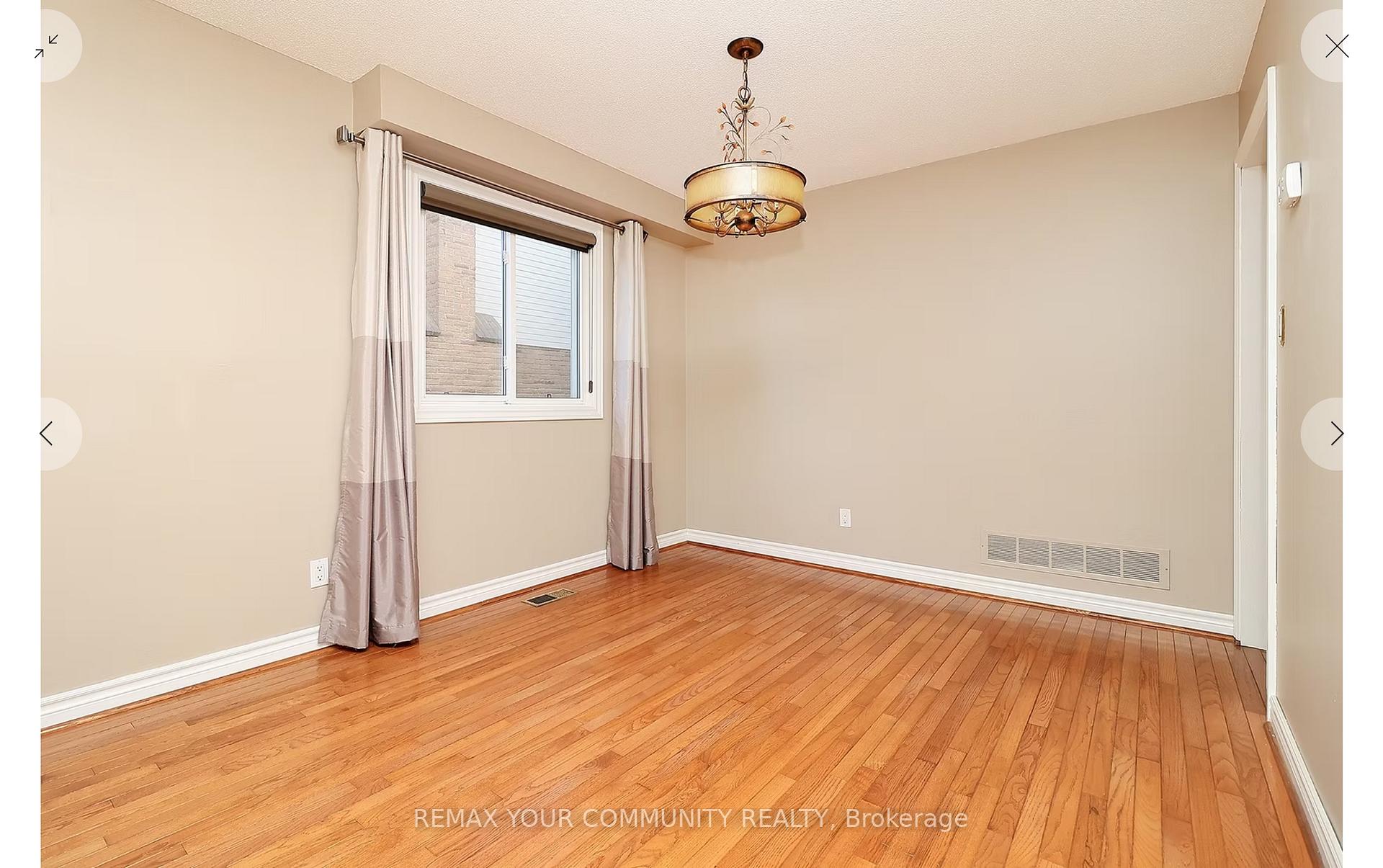 Photo 32 of 161 Billings Crescent, Newmarket, Bristol-London — HOMEH